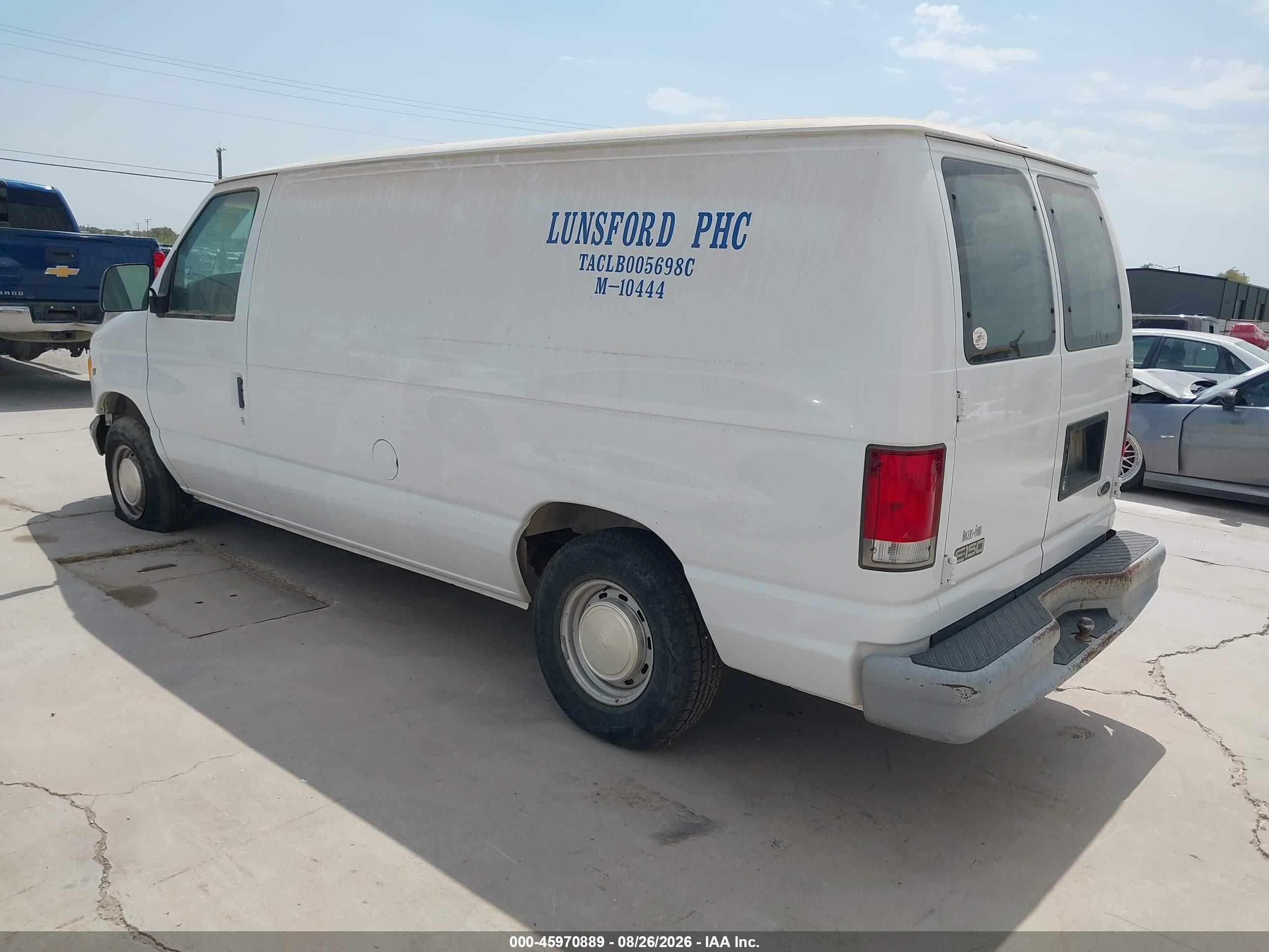 2000 Ford E-150 Commercial/recreational Белый vin: 1FTRE14W2YHA77866