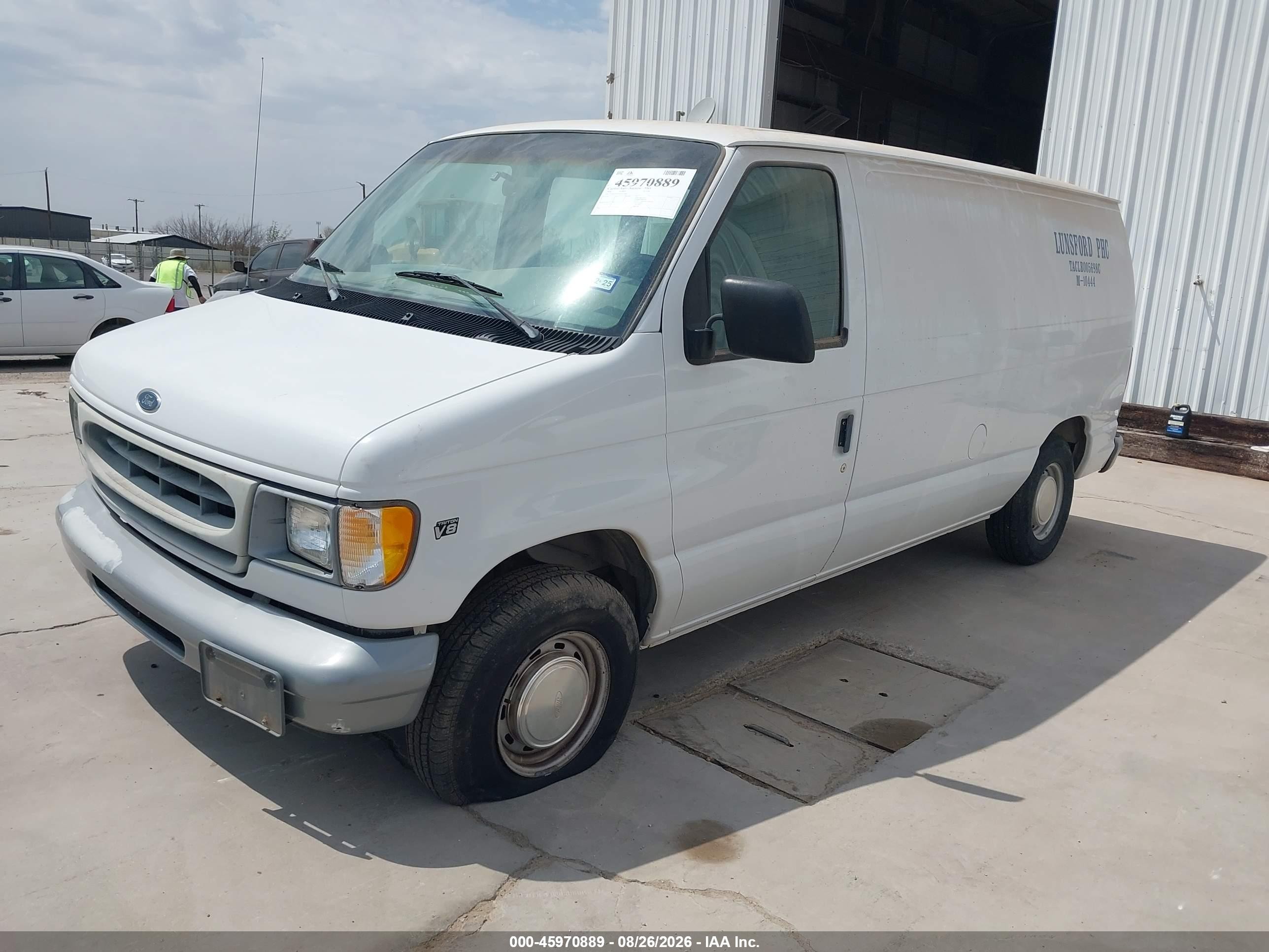 2000 Ford E-150 Commercial/recreational Белый vin: 1FTRE14W2YHA77866