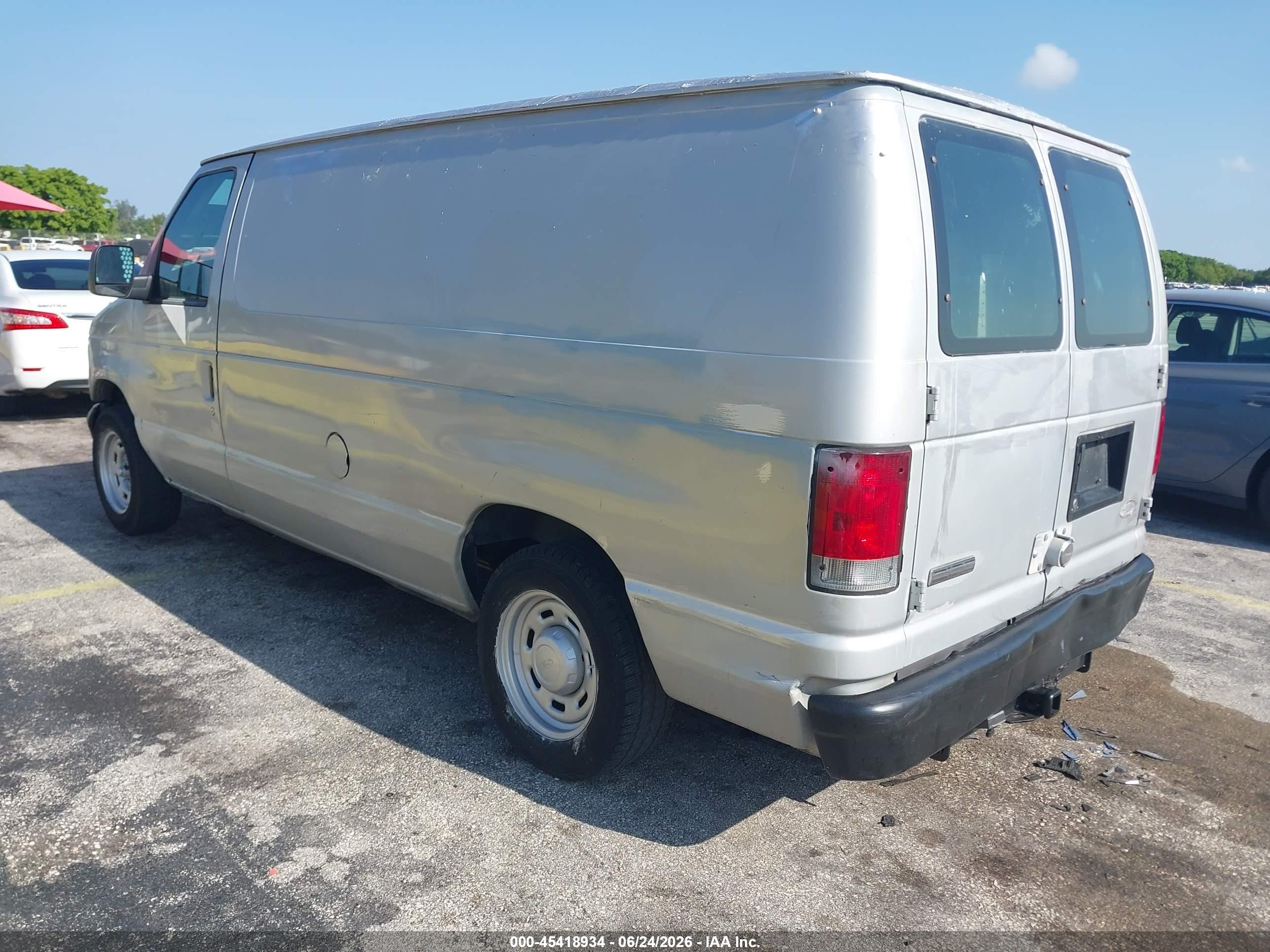 2006 Ford E-150 Commercial/recreational Silver vin: 1FTRE14W36HA38393