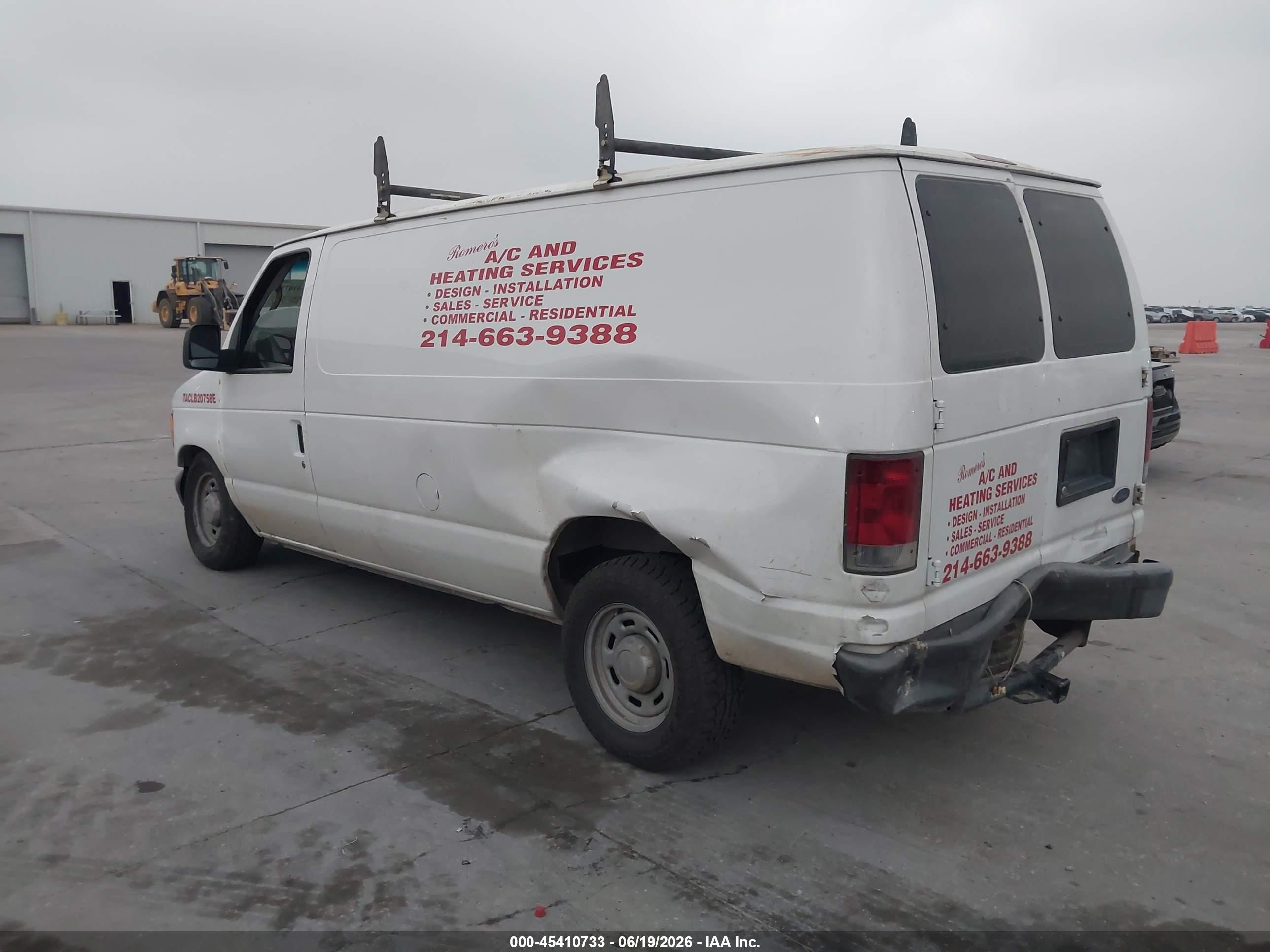 2005 Ford E-150 Commercial/recreational White vin: 1FTRE14W45HA68999