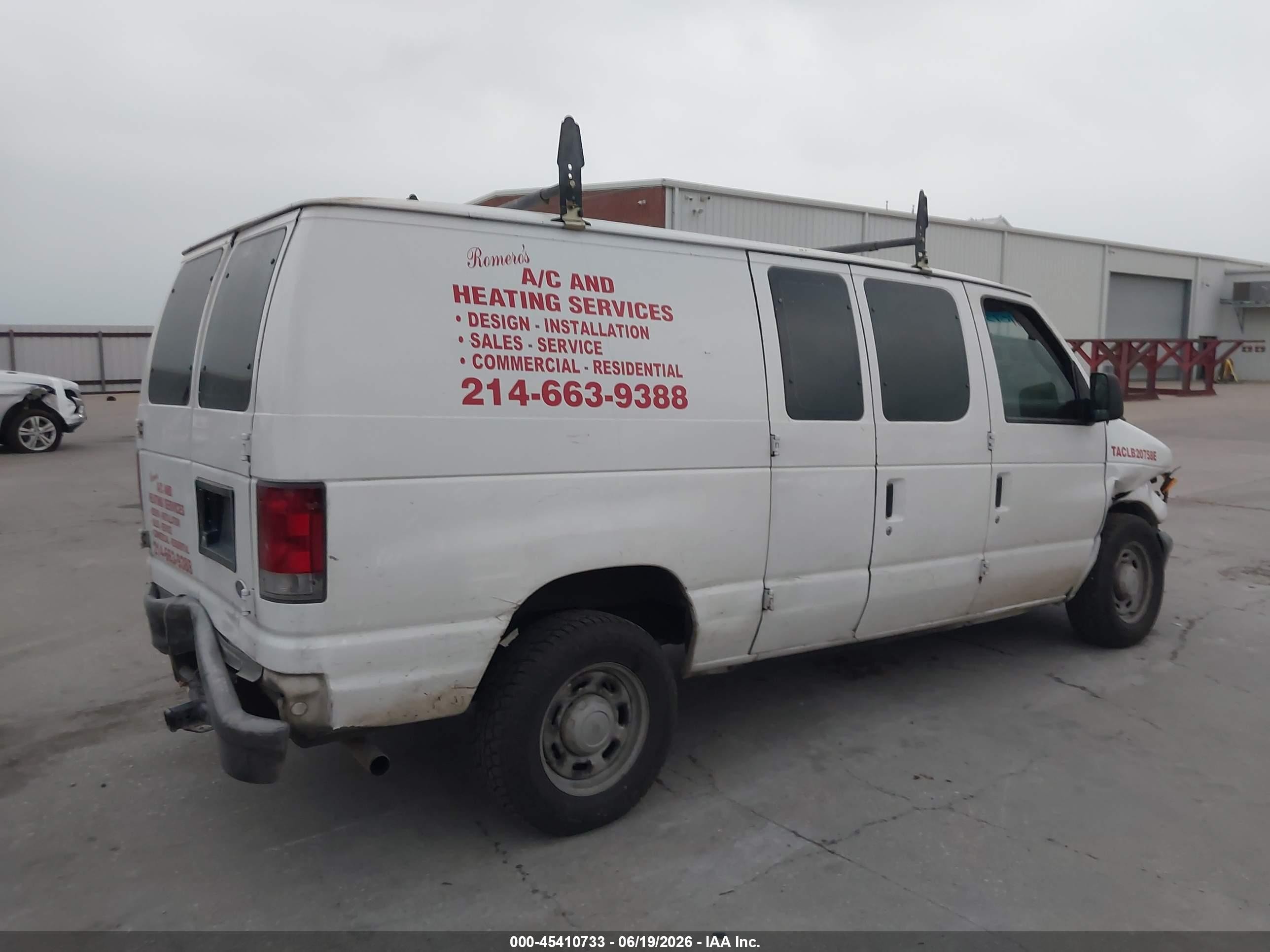 2005 Ford E-150 Commercial/recreational White vin: 1FTRE14W45HA68999