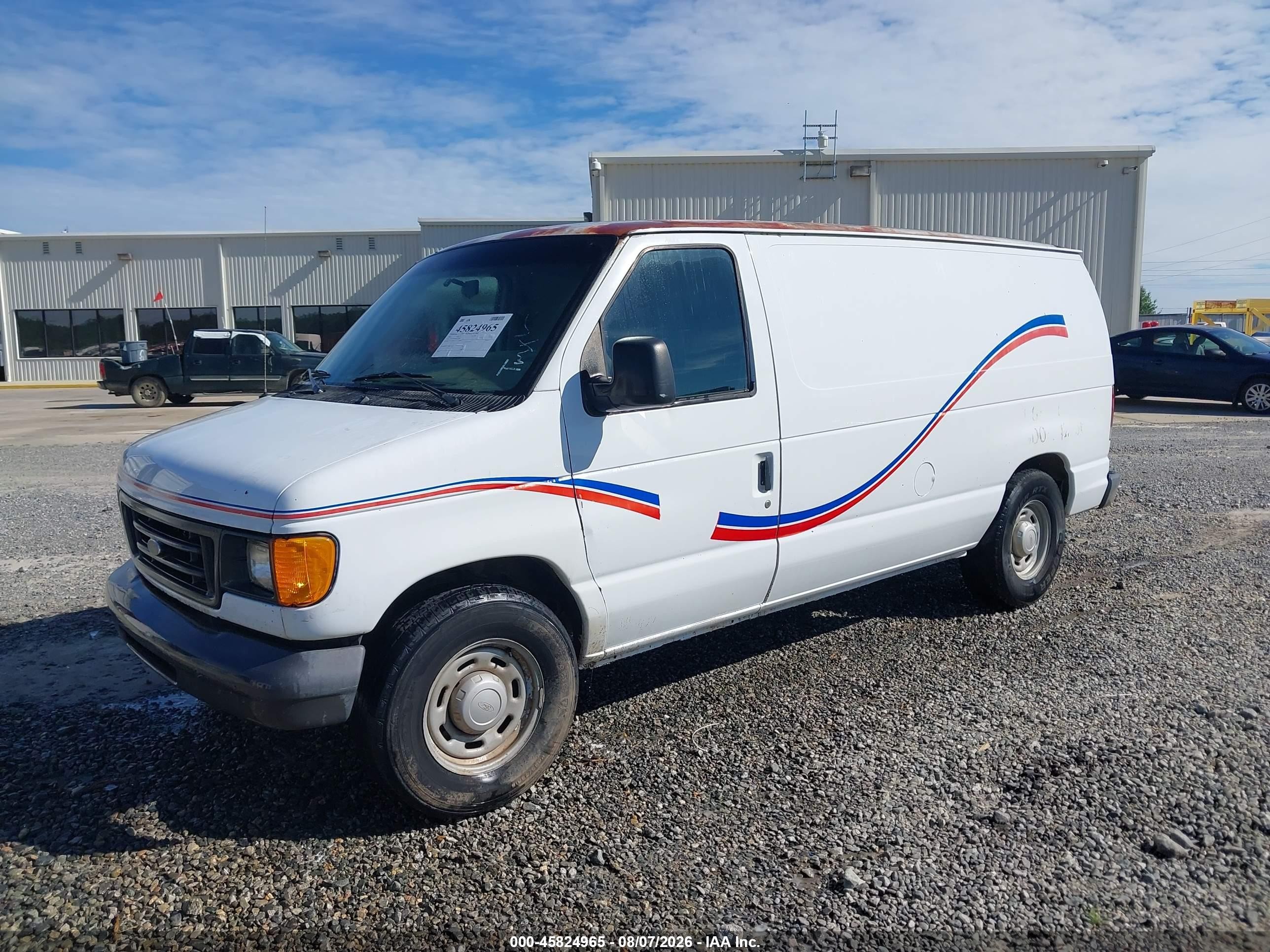 2005 Ford E-150 Commercial/recreational White vin: 1FTRE14W45HB17604