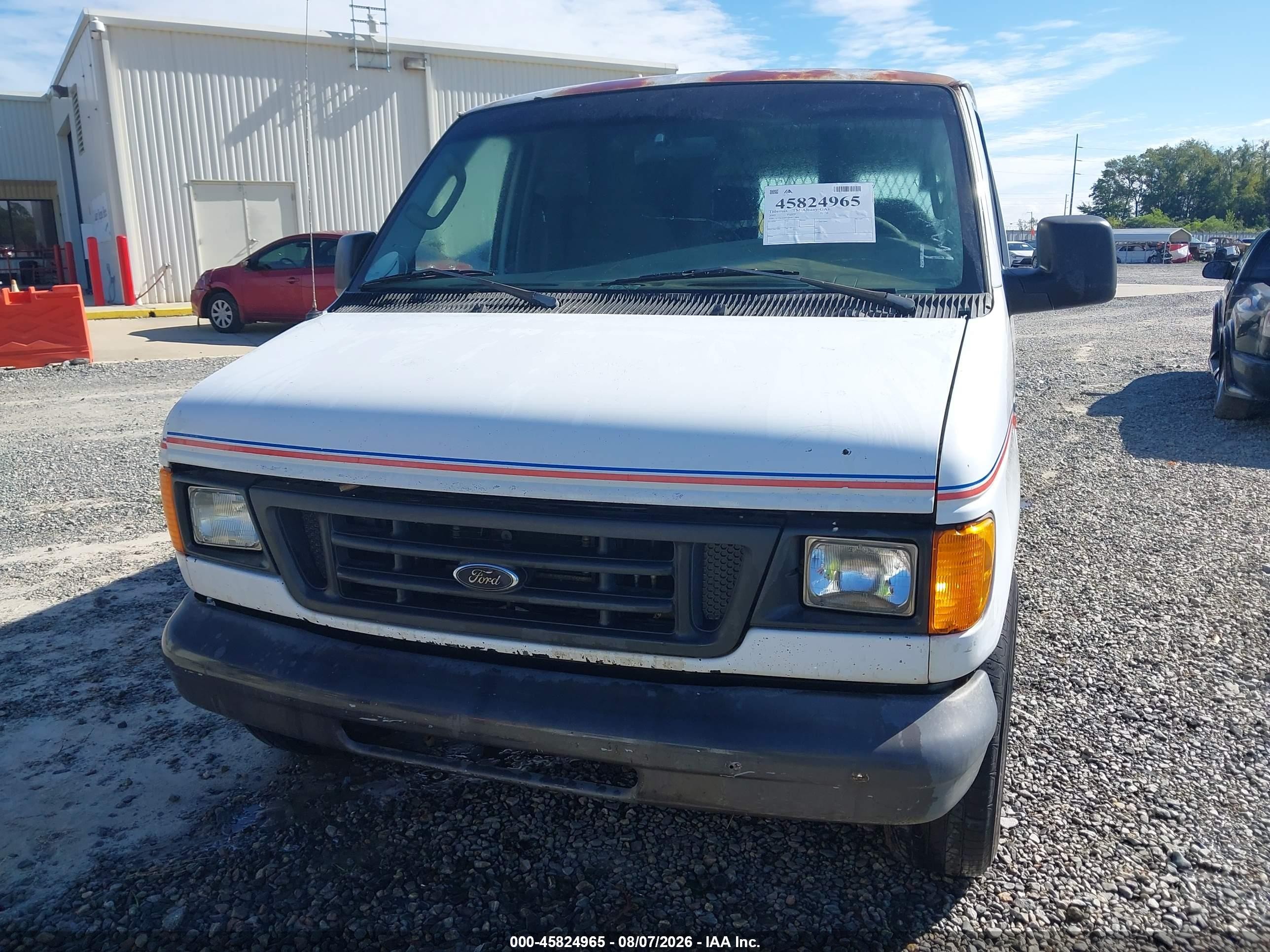 2005 Ford E-150 Commercial/recreational White vin: 1FTRE14W45HB17604