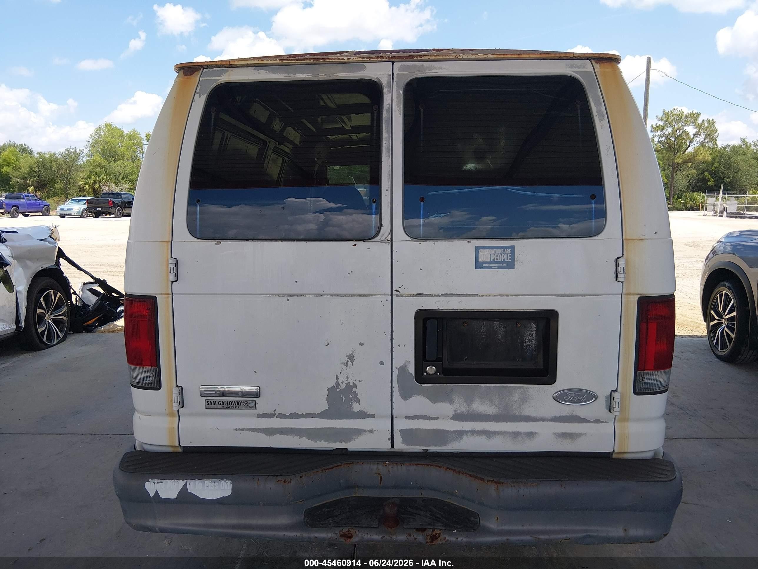 2006 Ford E-150 Commercial/recreational Белый vin: 1FTRE14W46HB04658