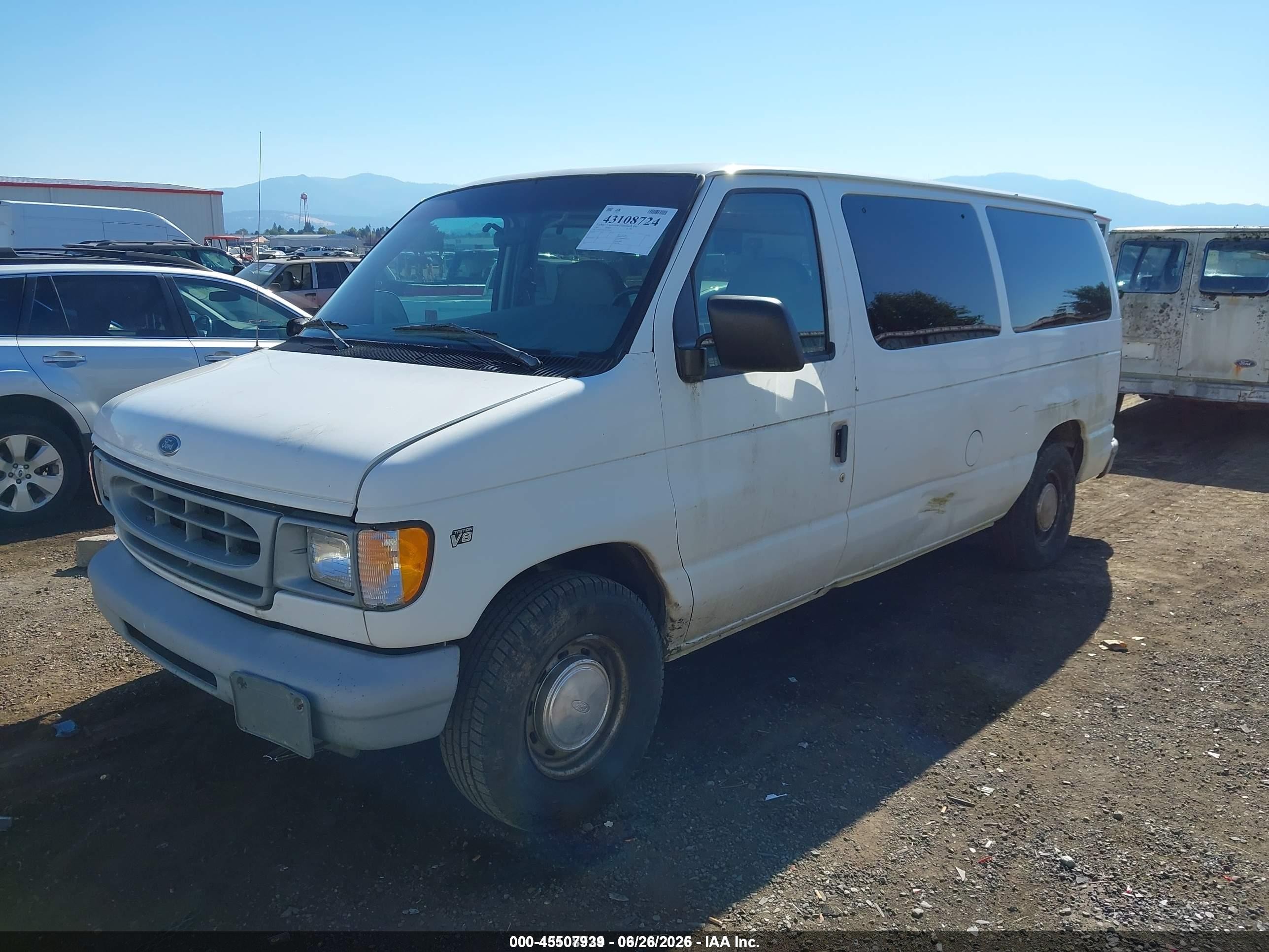 1999 Ford E-150 Commercial/recreational White vin: 1FTRE14W5XHA25422