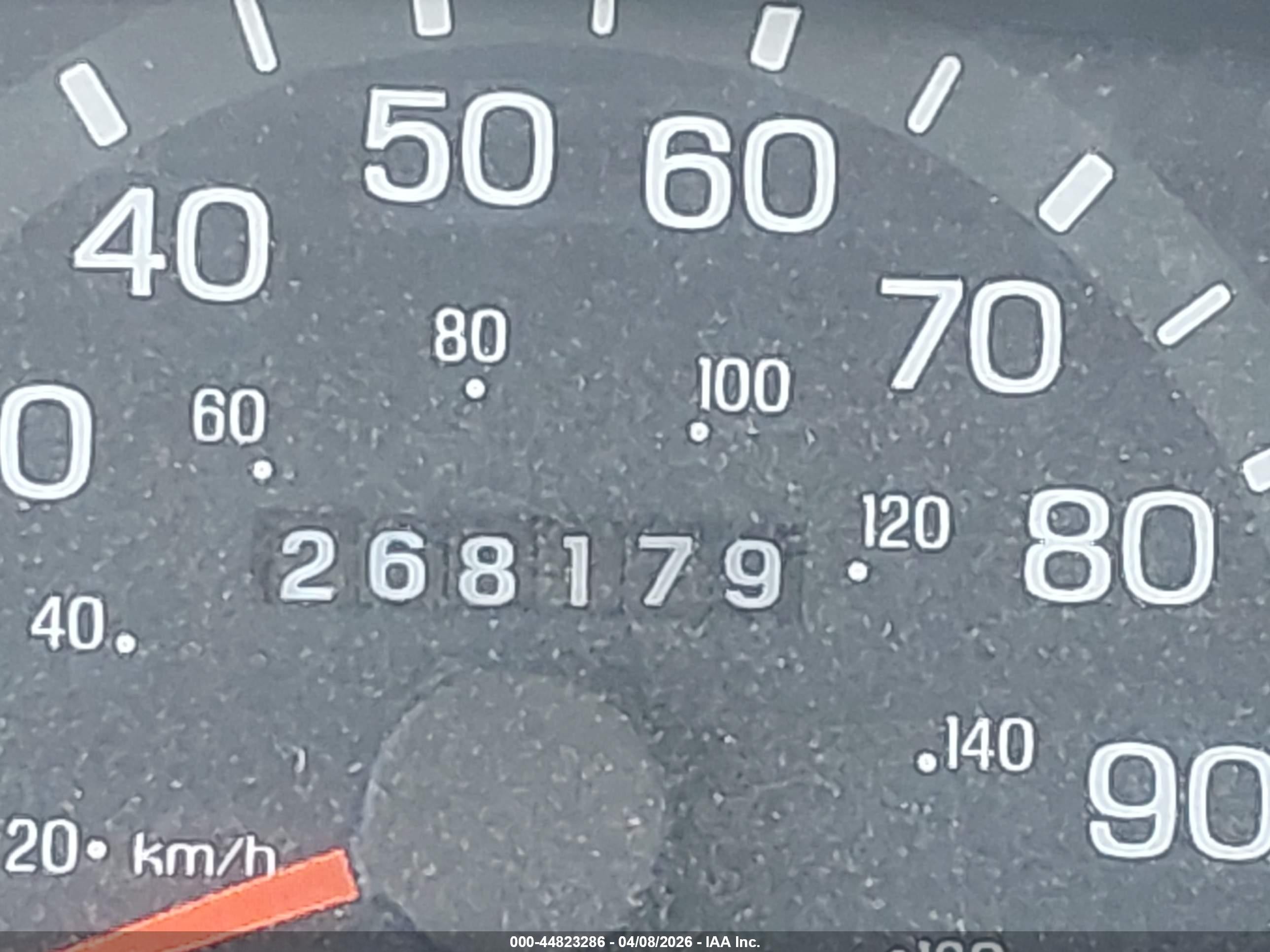 2000 Ford E-150 Commercial/recreational White vin: 1FTRE14W5YHA16933