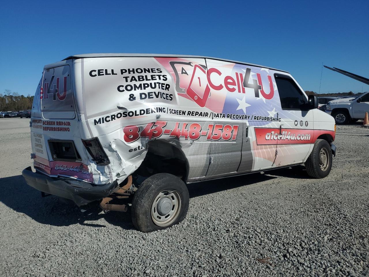 2004 Ford Econoline E150 Van White vin: 1FTRE14W64HA43844