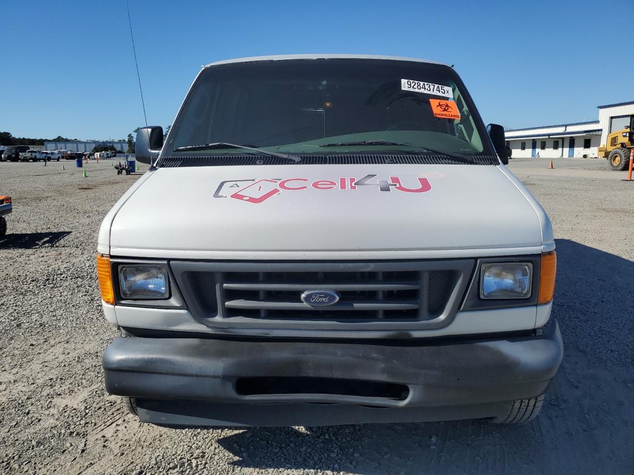 2004 Ford Econoline E150 Van White vin: 1FTRE14W64HA43844