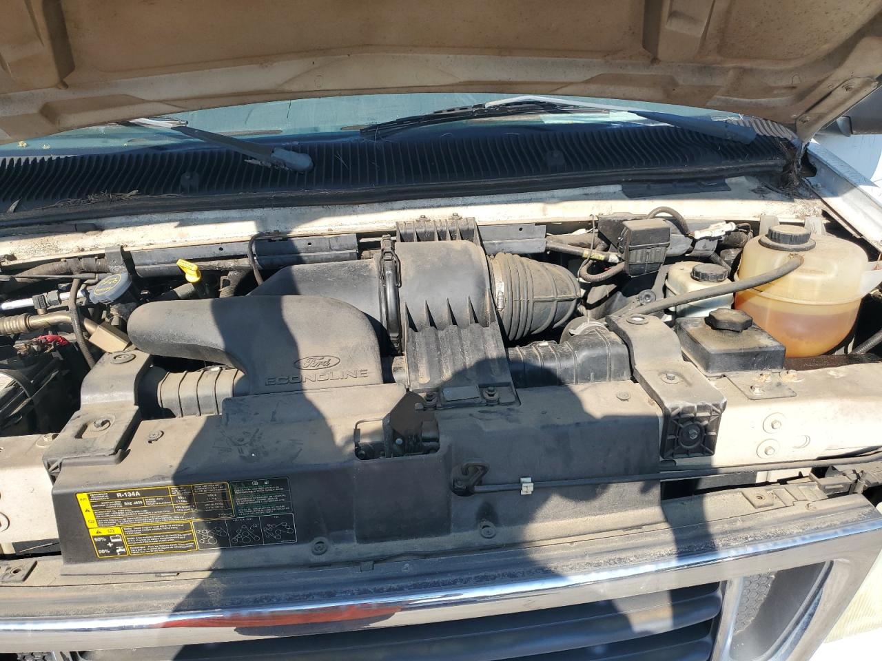 2004 Ford Econoline E150 Van White vin: 1FTRE14W74HB29499