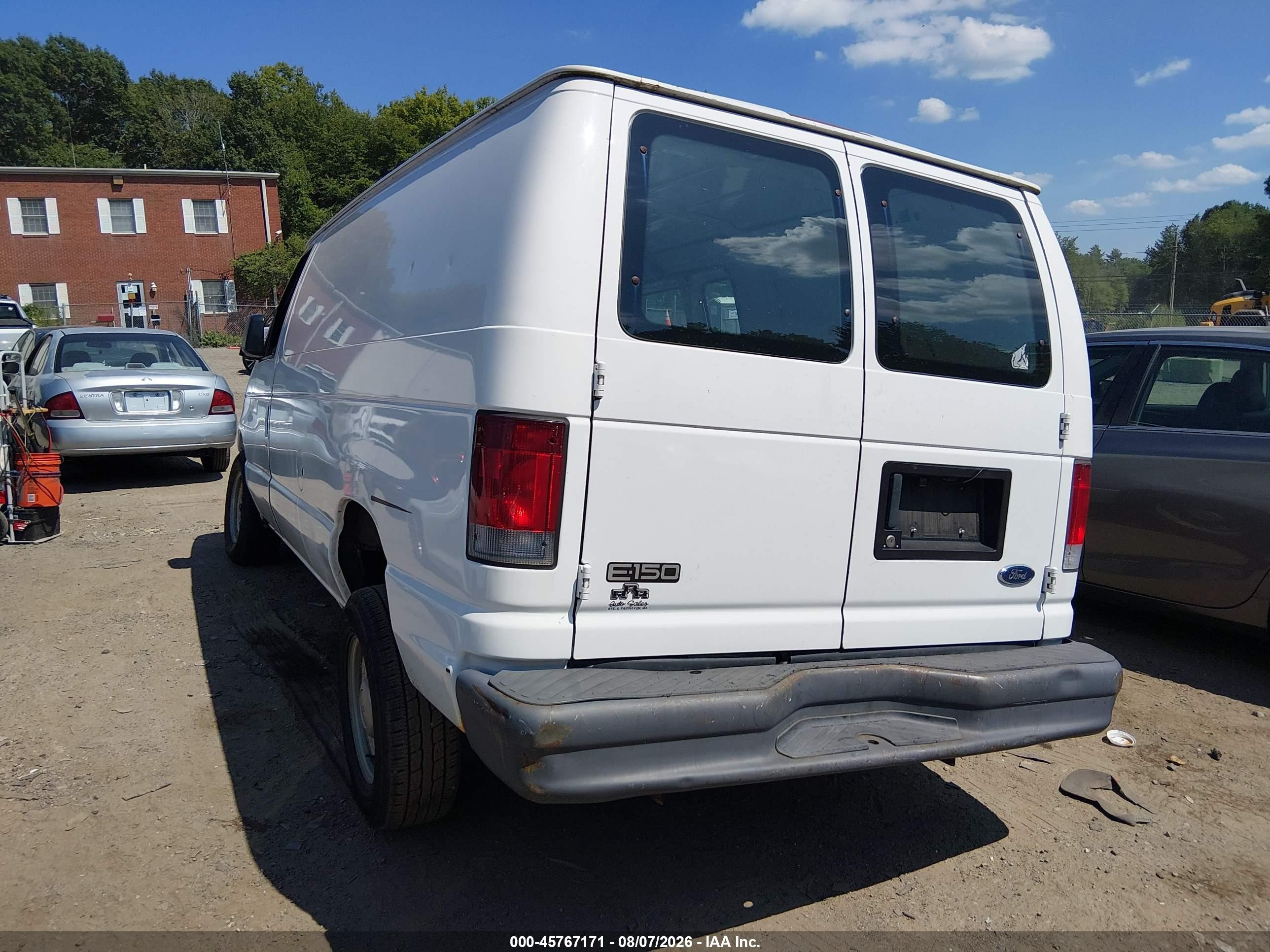 2005 Ford E-150 Commercial/recreational Белый vin: 1FTRE14W75HA52506