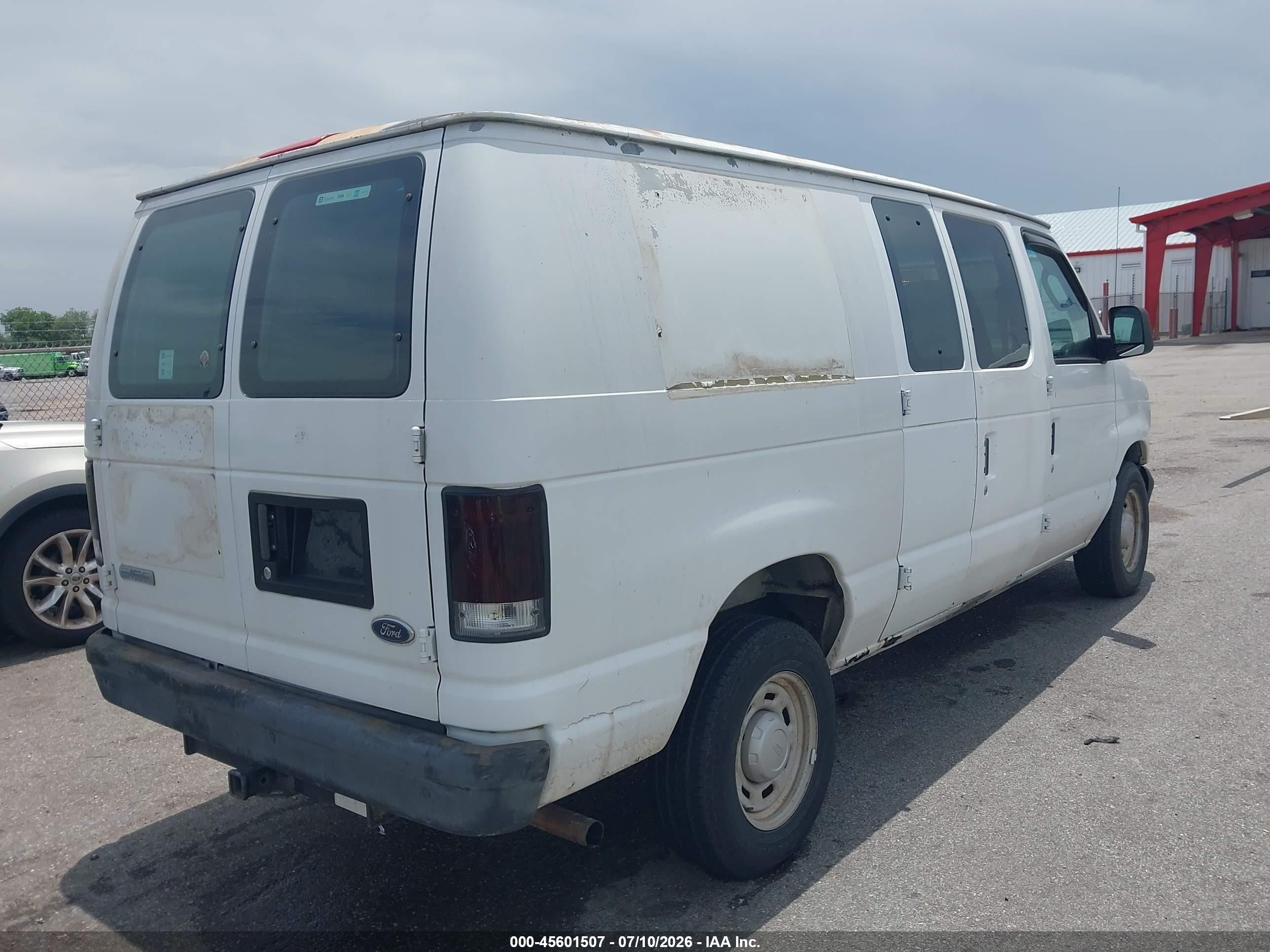 2006 Ford E-150 Commercial/recreational White vin: 1FTRE14W76DA07767