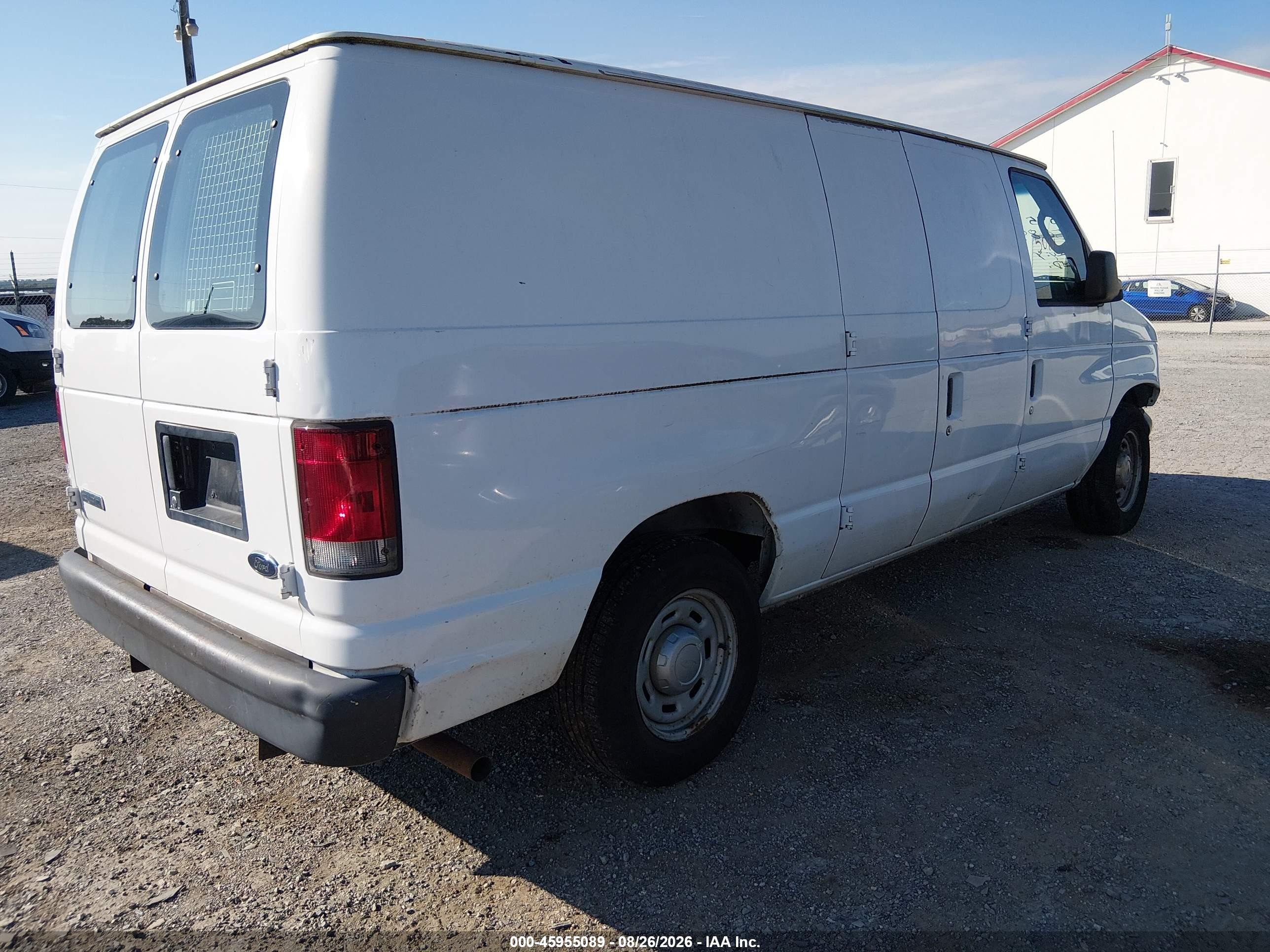 2006 Ford E-150 Commercial/recreational White vin: 1FTRE14W86HA01405