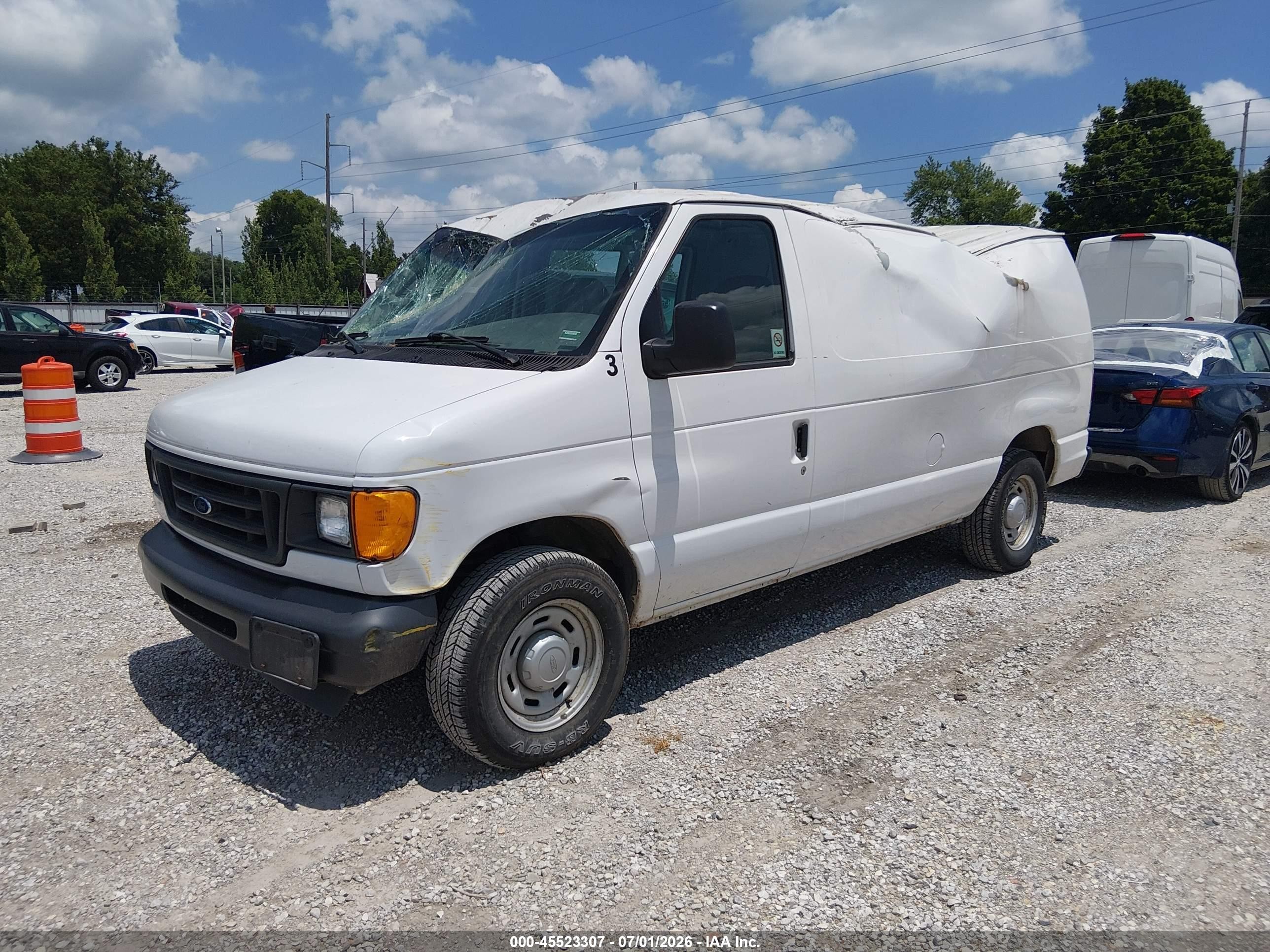 2006 Ford E-150 Commercial/recreational Белый vin: 1FTRE14W86HA67131