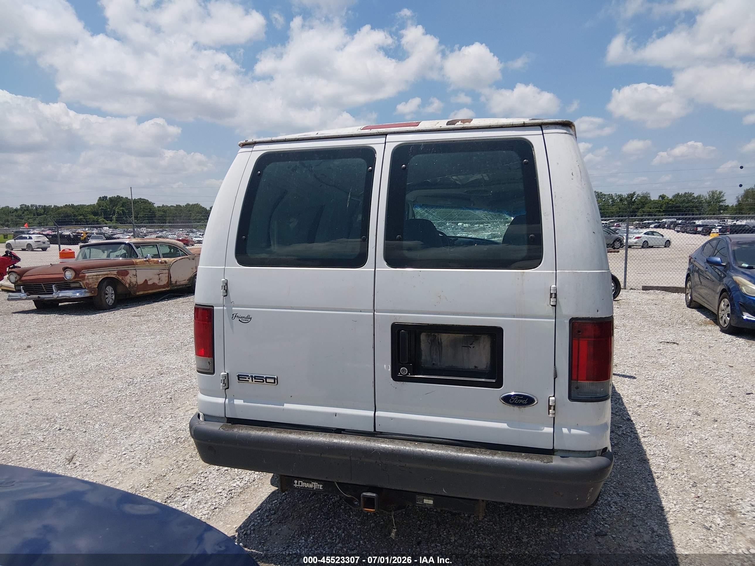 2006 Ford E-150 Commercial/recreational Белый vin: 1FTRE14W86HA67131