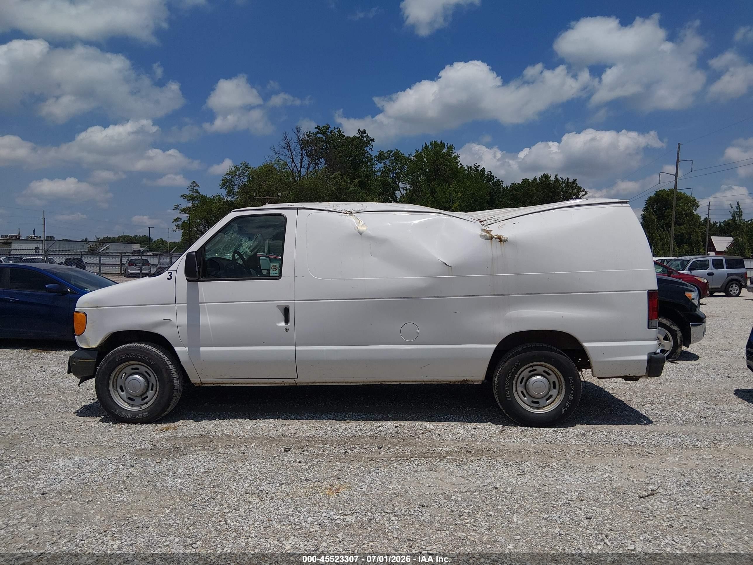 2006 Ford E-150 Commercial/recreational Белый vin: 1FTRE14W86HA67131