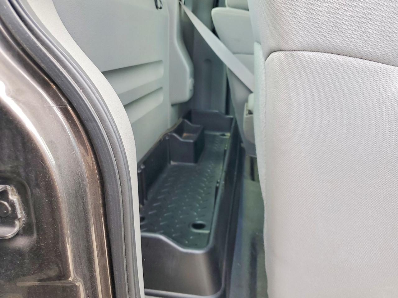 2006 Ford F150 Серый vin: 1FTRF02216KB82888