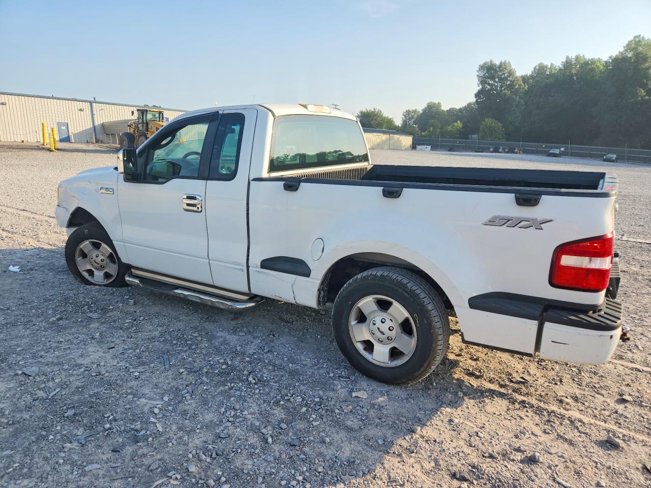 2008 Ford F150 White vin: 1FTRF02248KC88383