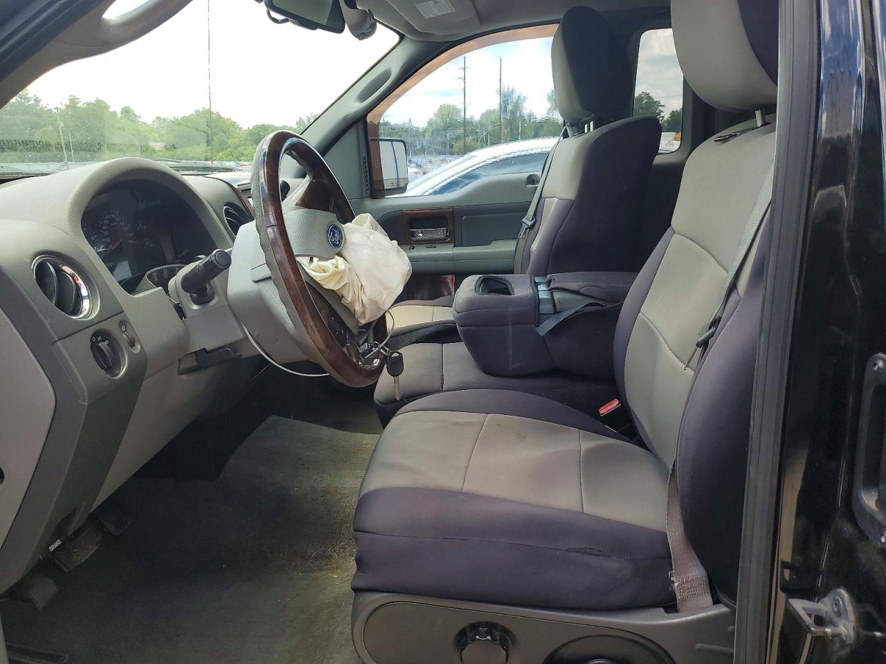 2008 Ford F150 Black vin: 1FTRF022X8KC51158