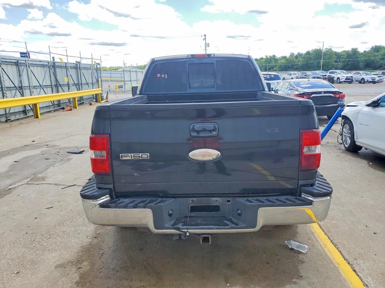 2008 Ford F150 Black vin: 1FTRF022X8KC51158