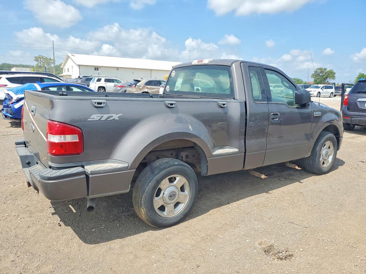 2004 Ford F150 Gray vin: 1FTRF02W44KB13614