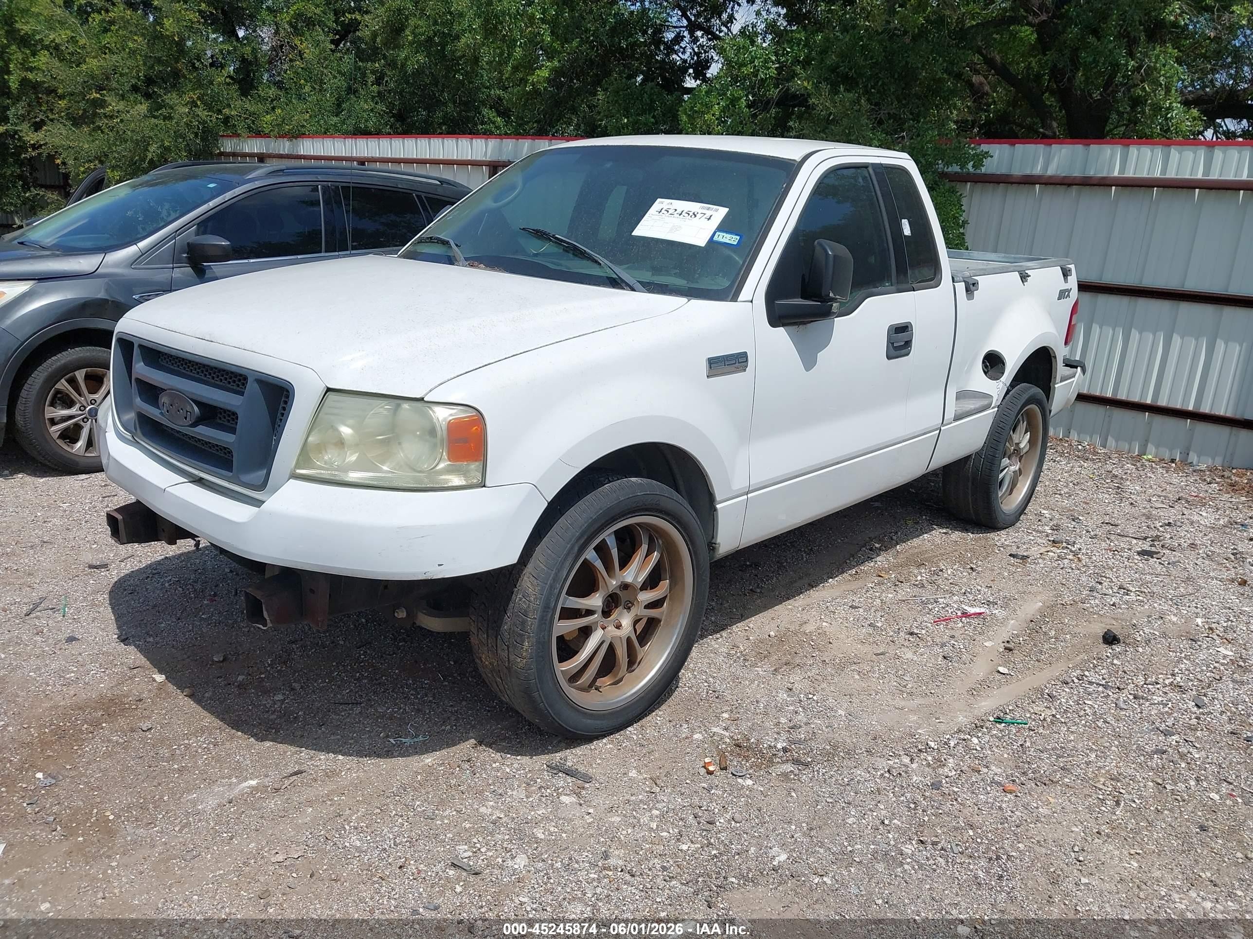 2004 Ford F-150 Stx/xlt White vin: 1FTRF02W94KD30737
