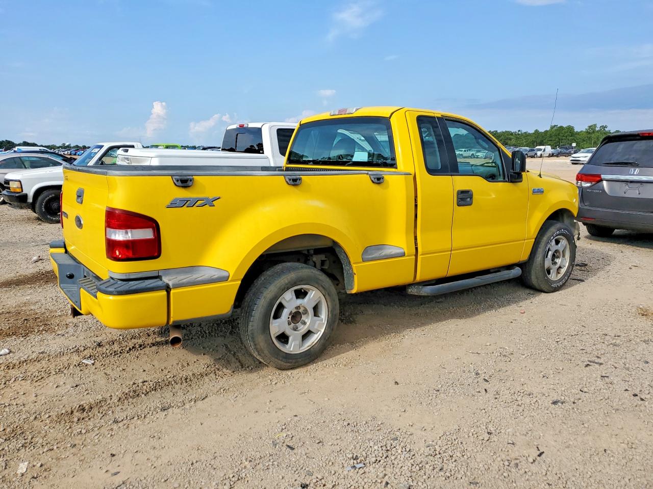 2004 Ford F150 Yellow vin: 1FTRF02W94KD56254