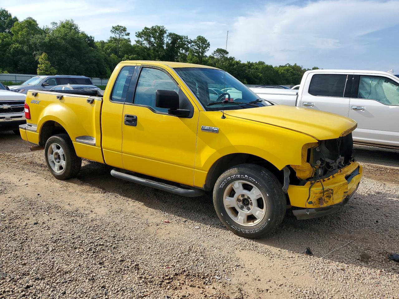 2004 Ford F150 Yellow vin: 1FTRF02W94KD56254