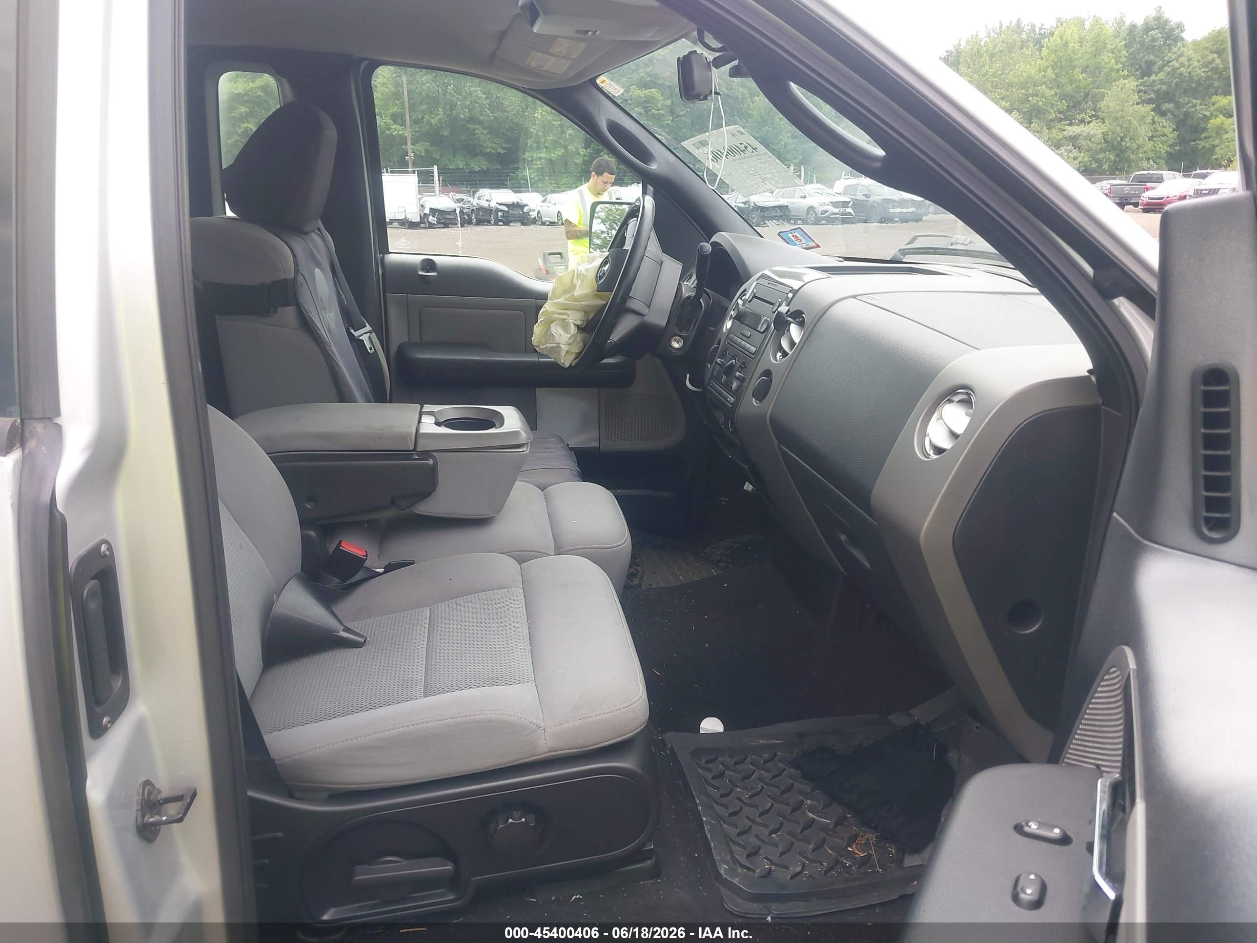 2004 Ford F-150 Fx4/xlt Silver vin: 1FTRF04514KD27531