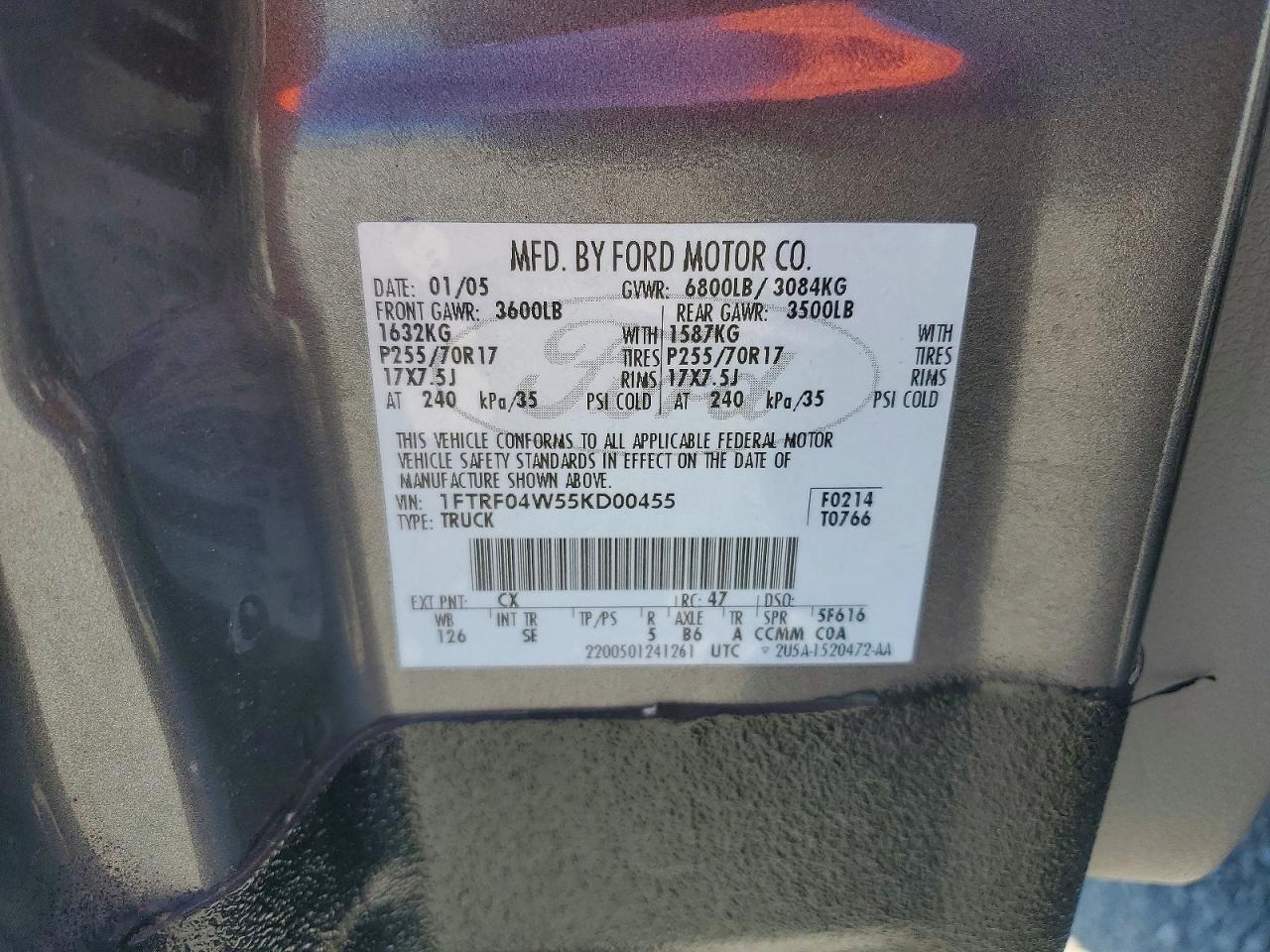 2005 Ford F150 Gray vin: 1FTRF04W55KD00455