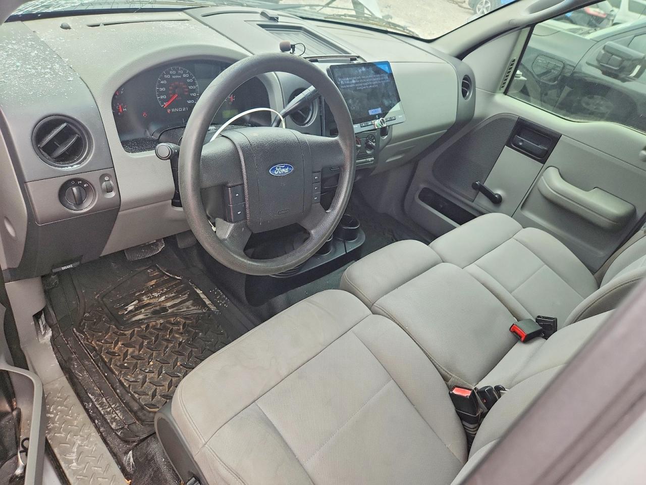 2006 Ford F150 Серебряный vin: 1FTRF04W76KA83184