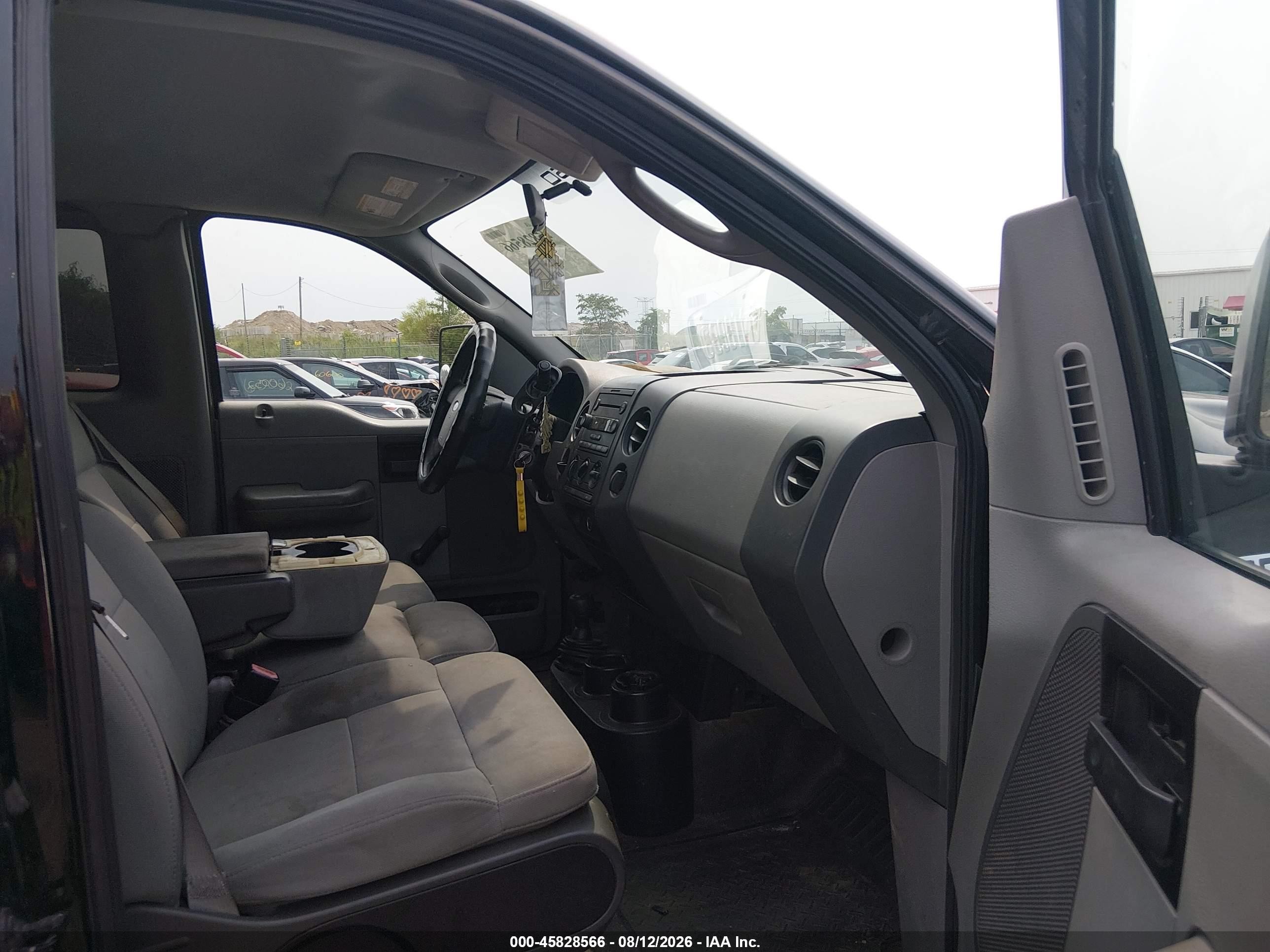 2005 Ford F-150 Stx/xlt Black vin: 1FTRF04W95KE61844