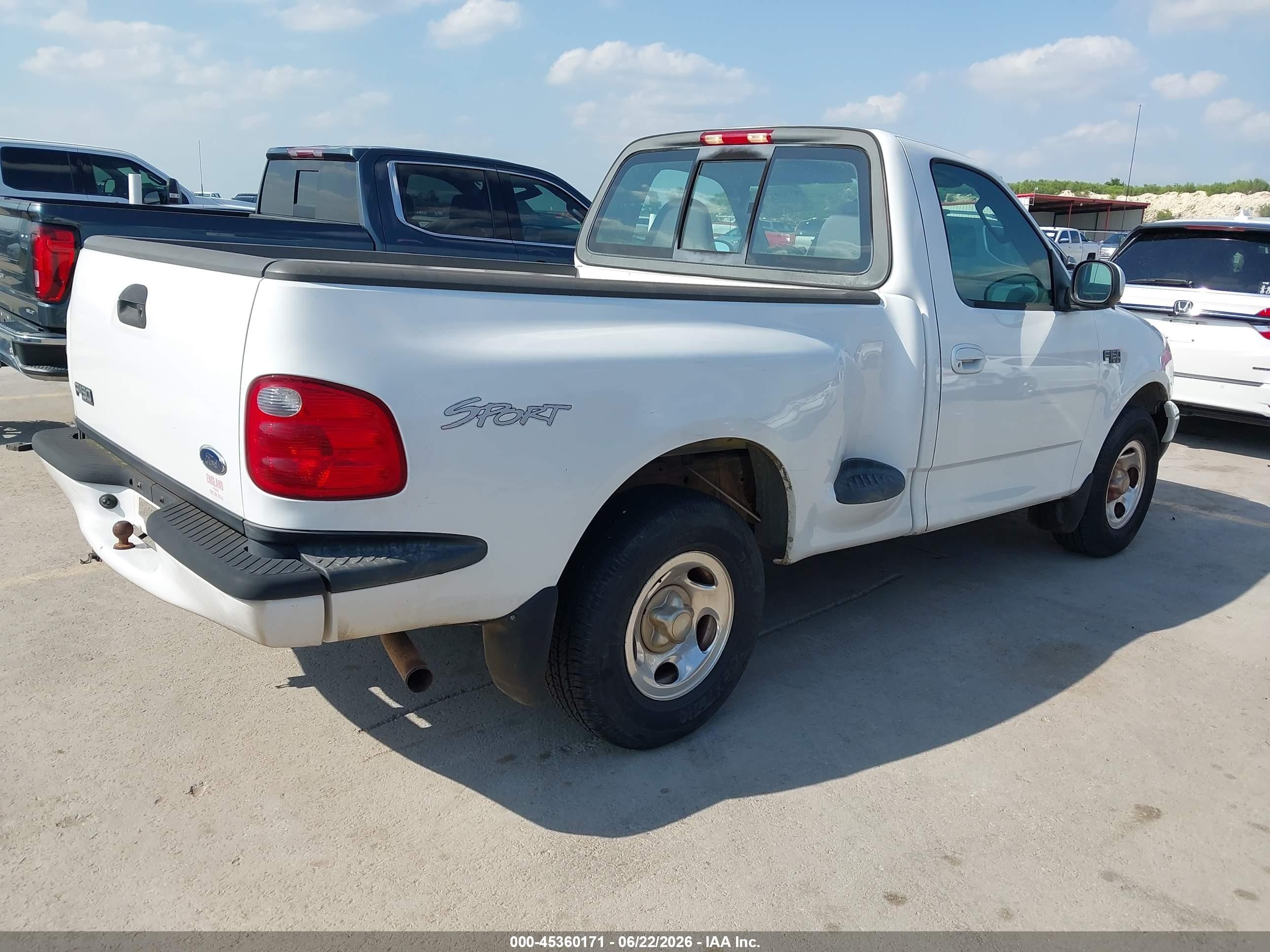2003 Ford F-150 Xl/xlt White vin: 1FTRF07213KC28286
