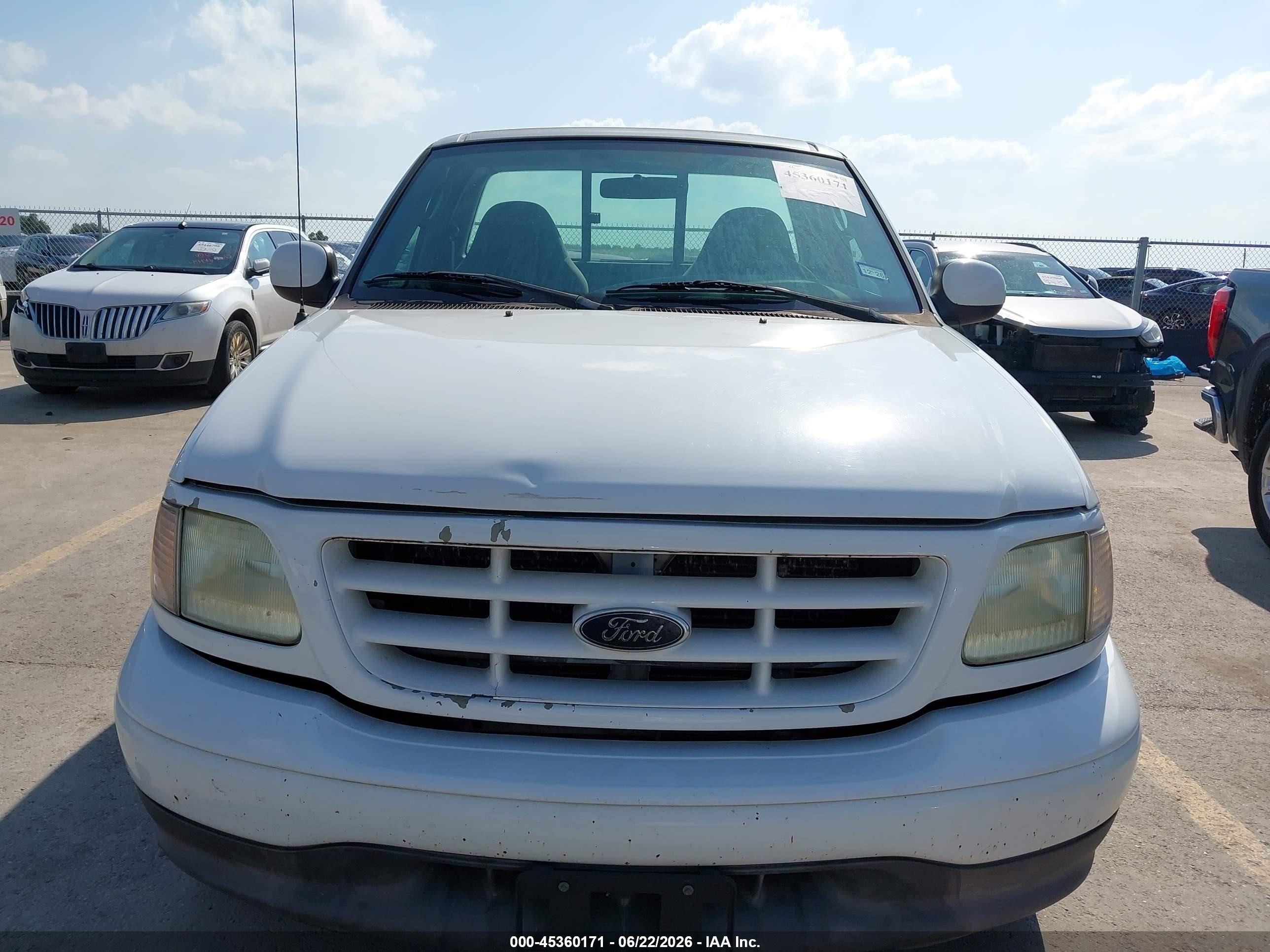 2003 Ford F-150 Xl/xlt White vin: 1FTRF07213KC28286