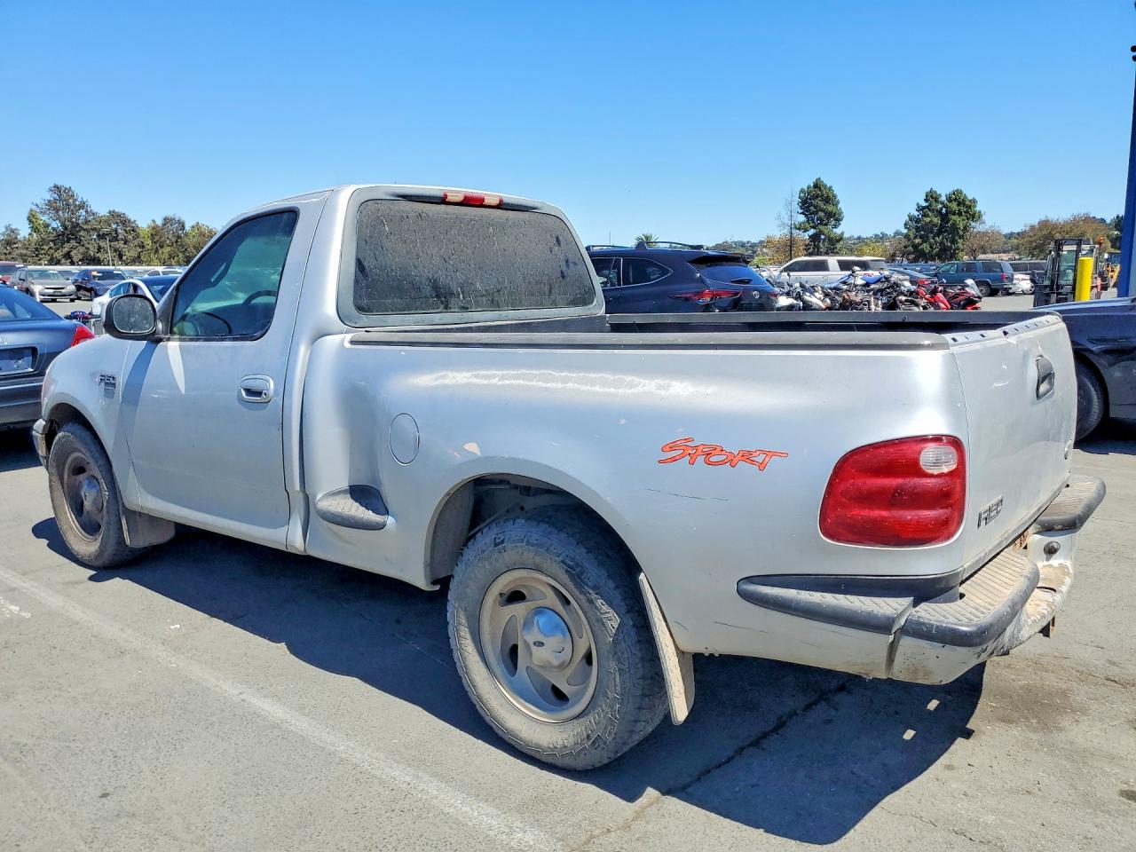 2000 Ford F150 Silver vin: 1FTRF07L0YKB49739