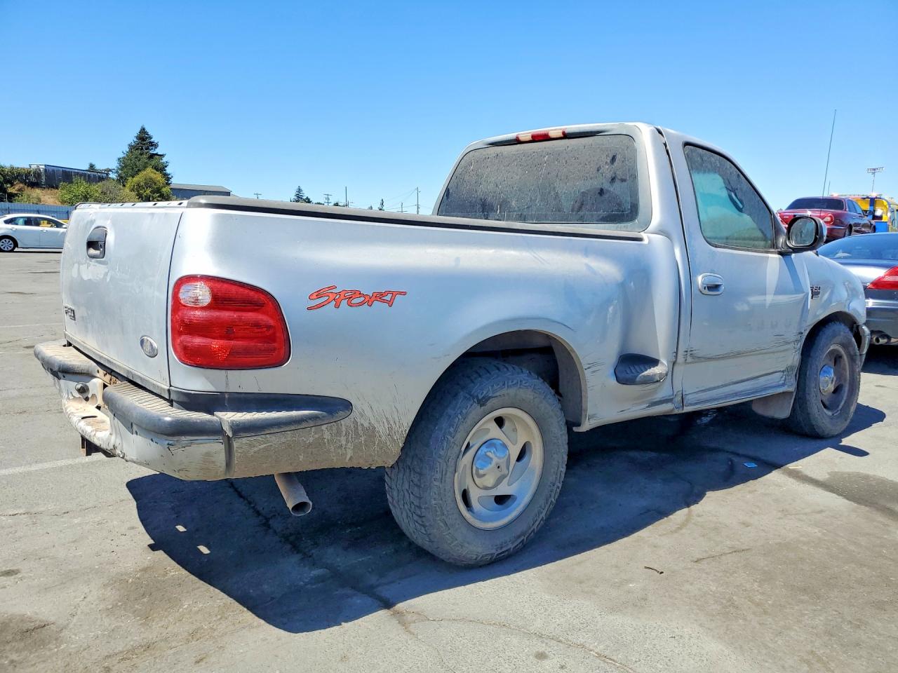 2000 Ford F150 Silver vin: 1FTRF07L0YKB49739