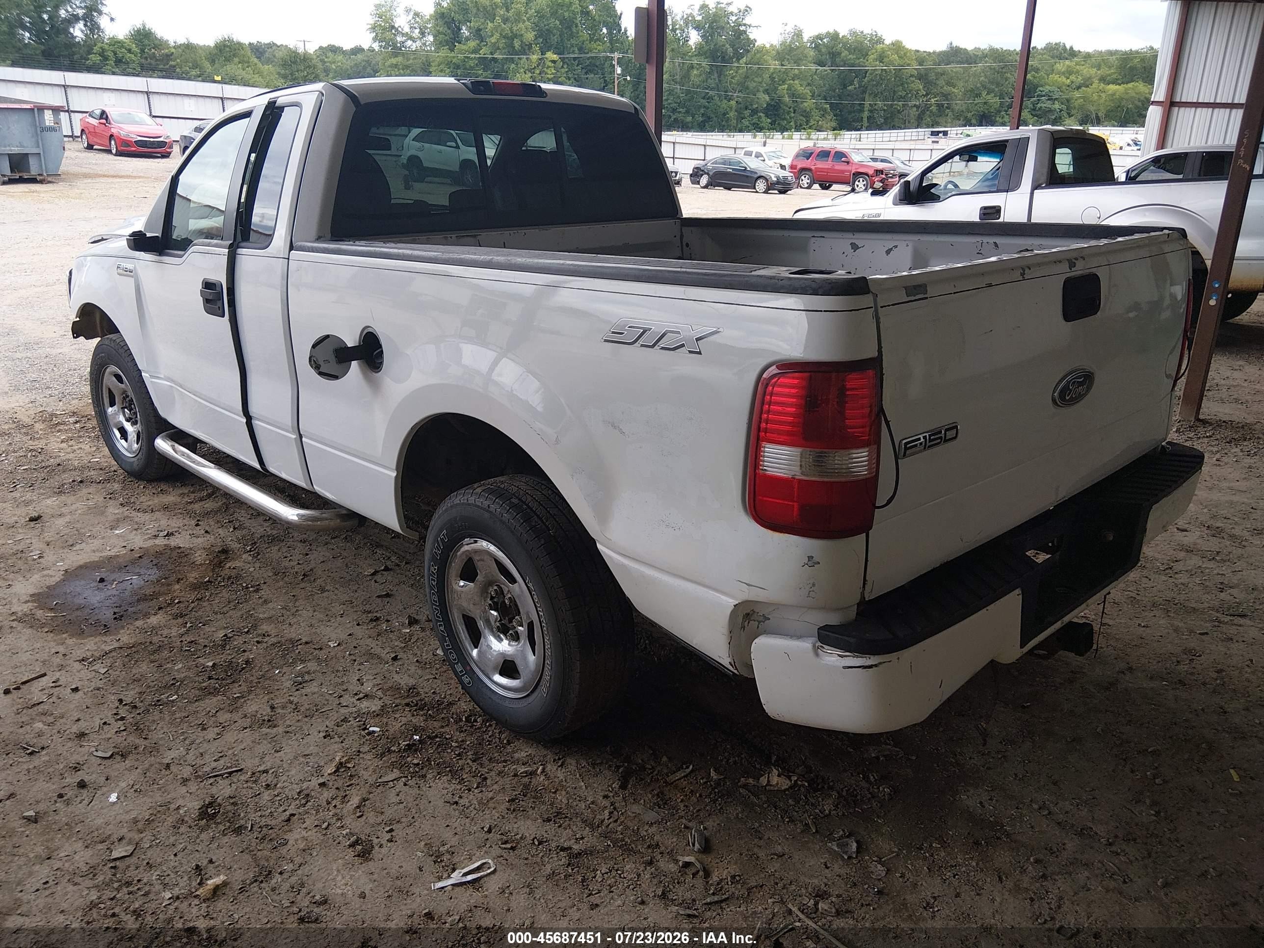 2005 Ford F-150 Stx/xl/xlt White vin: 1FTRF12205KF14615