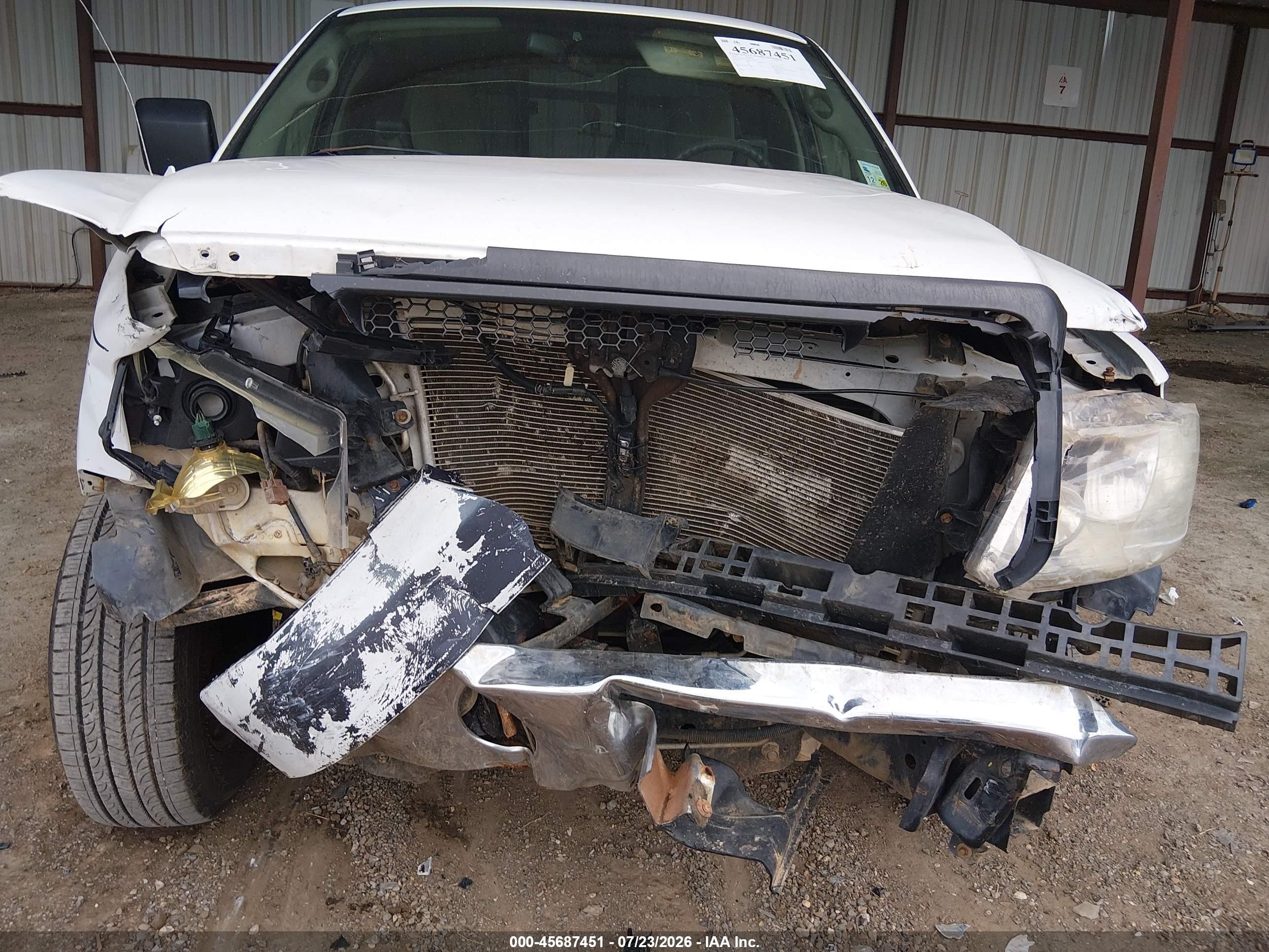 2005 Ford F-150 Stx/xl/xlt White vin: 1FTRF12205KF14615