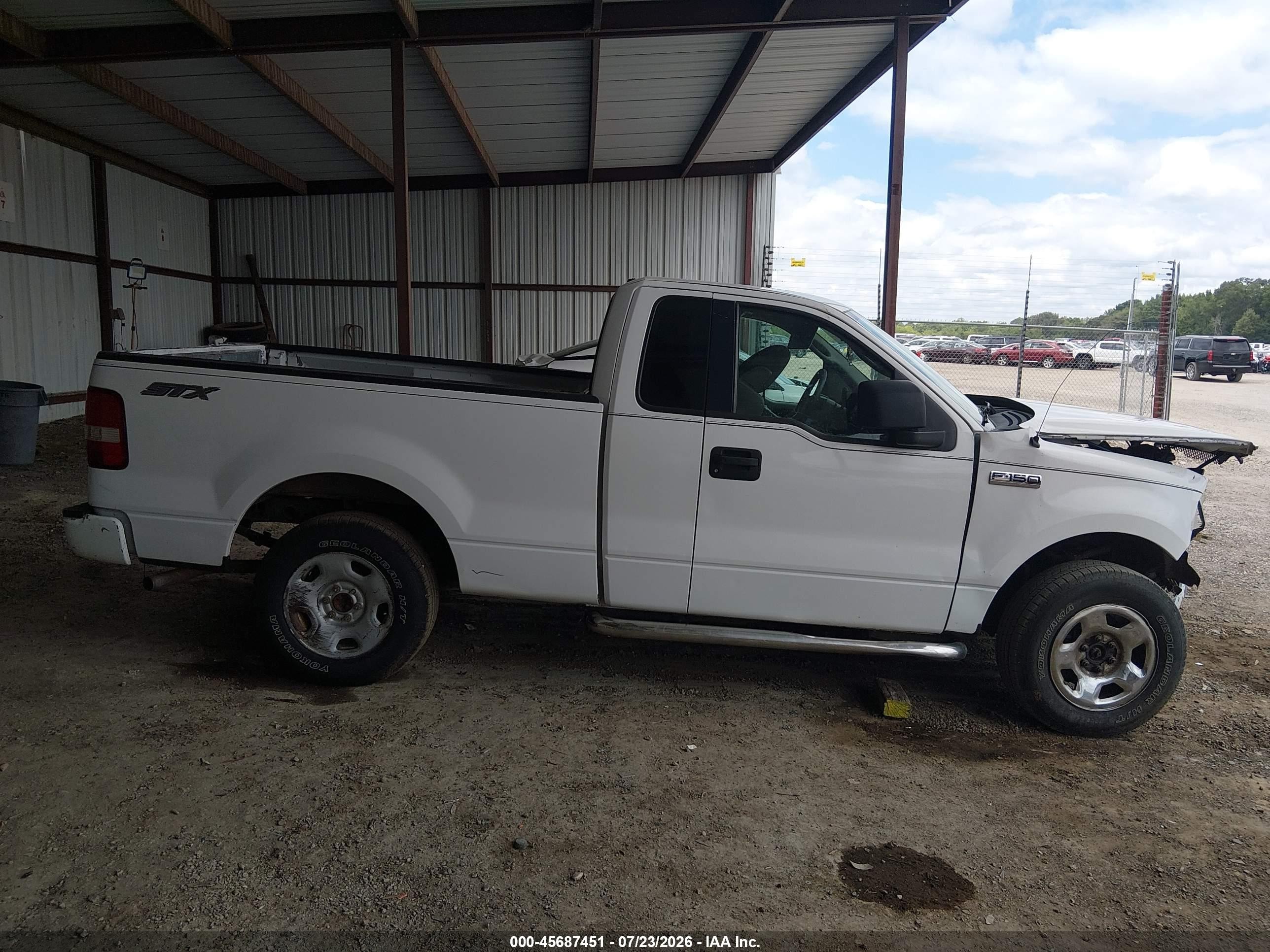 2005 Ford F-150 Stx/xl/xlt White vin: 1FTRF12205KF14615