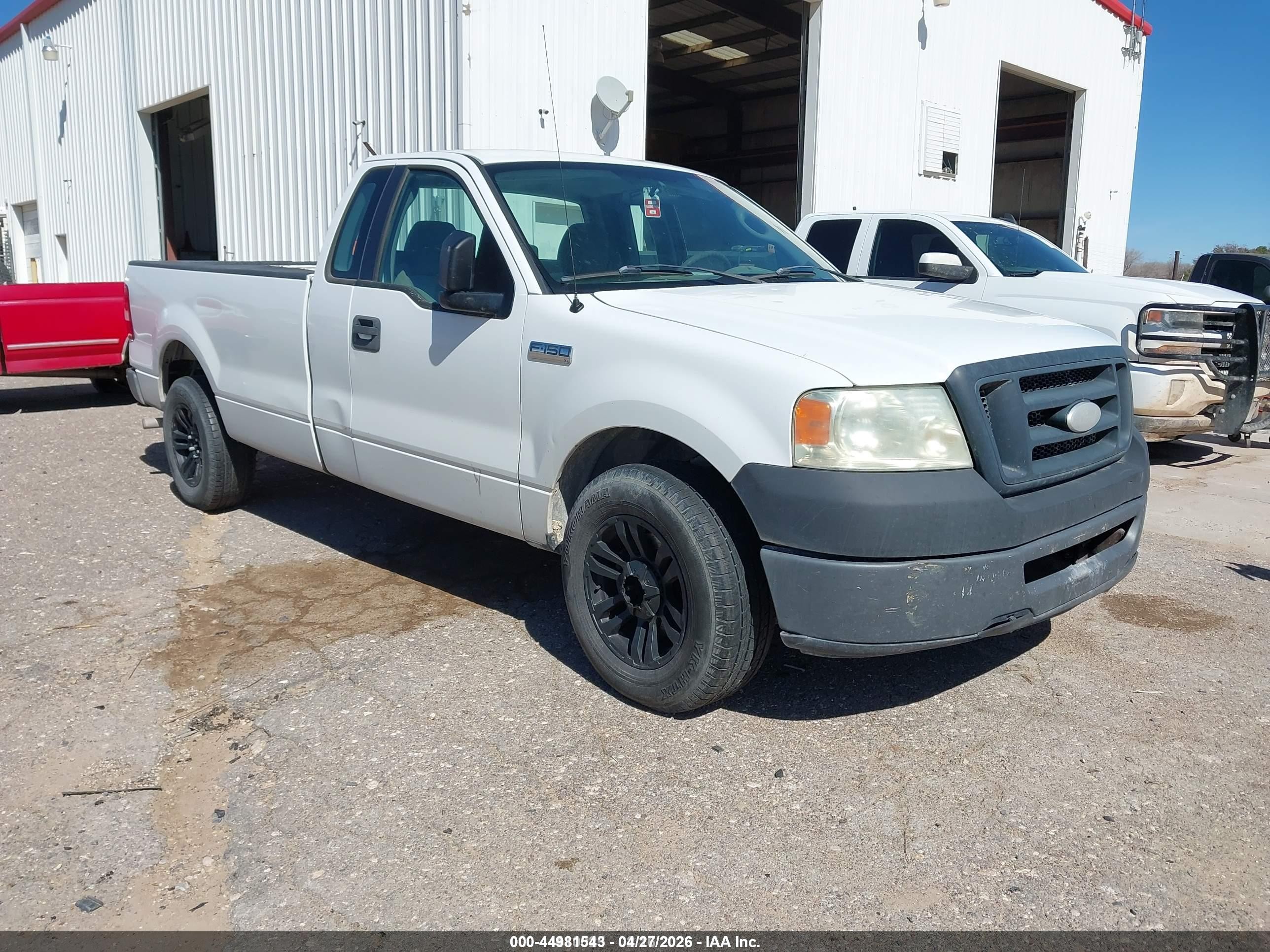 2006 Ford F-150 Stx/xl/xlt White vin: 1FTRF12206NB64855