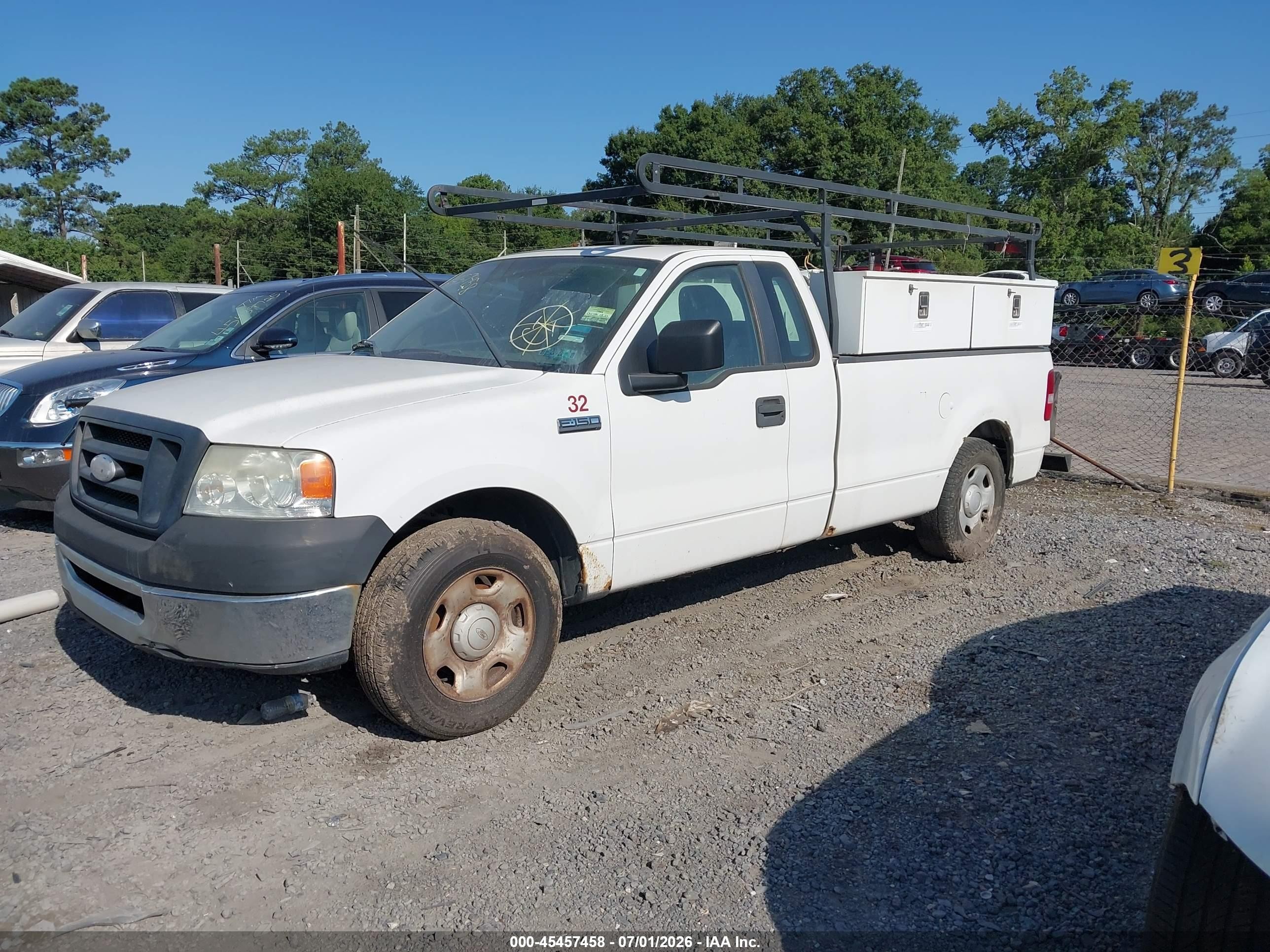 2007 Ford F-150 Stx/xl/xlt White vin: 1FTRF12207KD61737