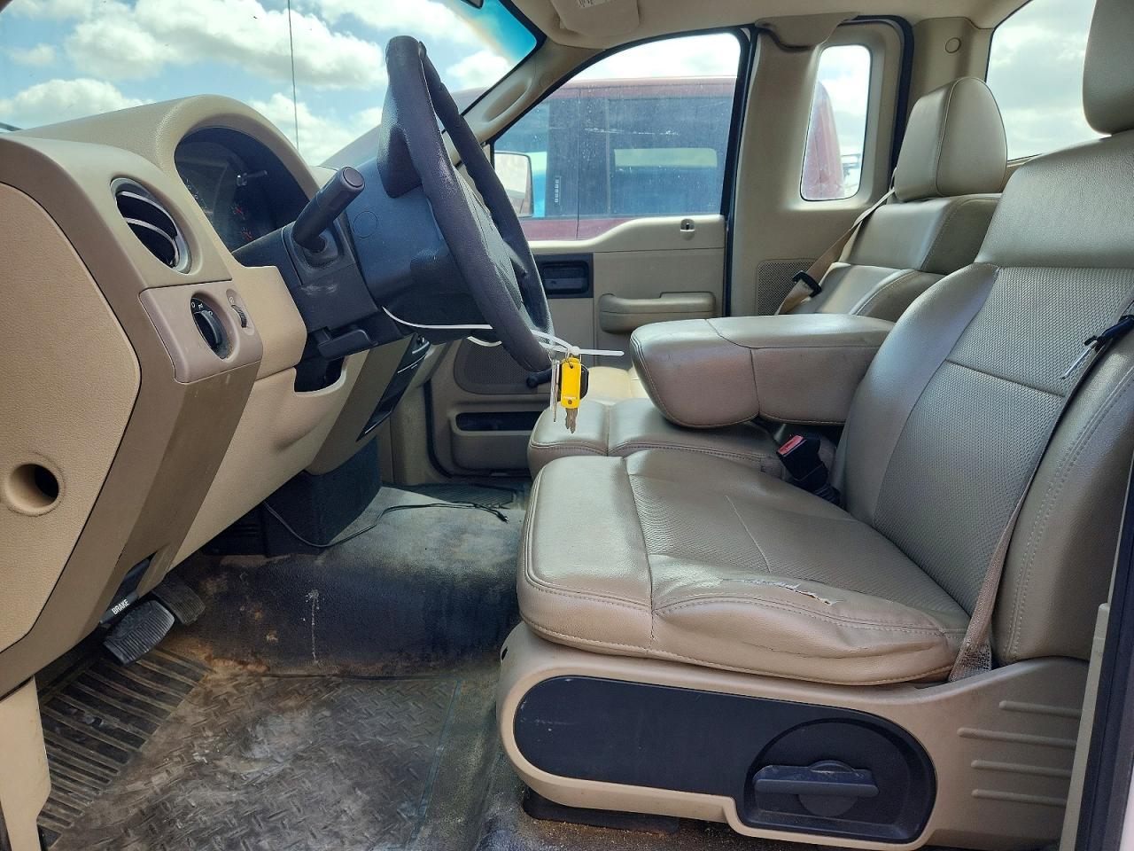 2008 Ford F150 Xl Белый vin: 1FTRF12208KB80638