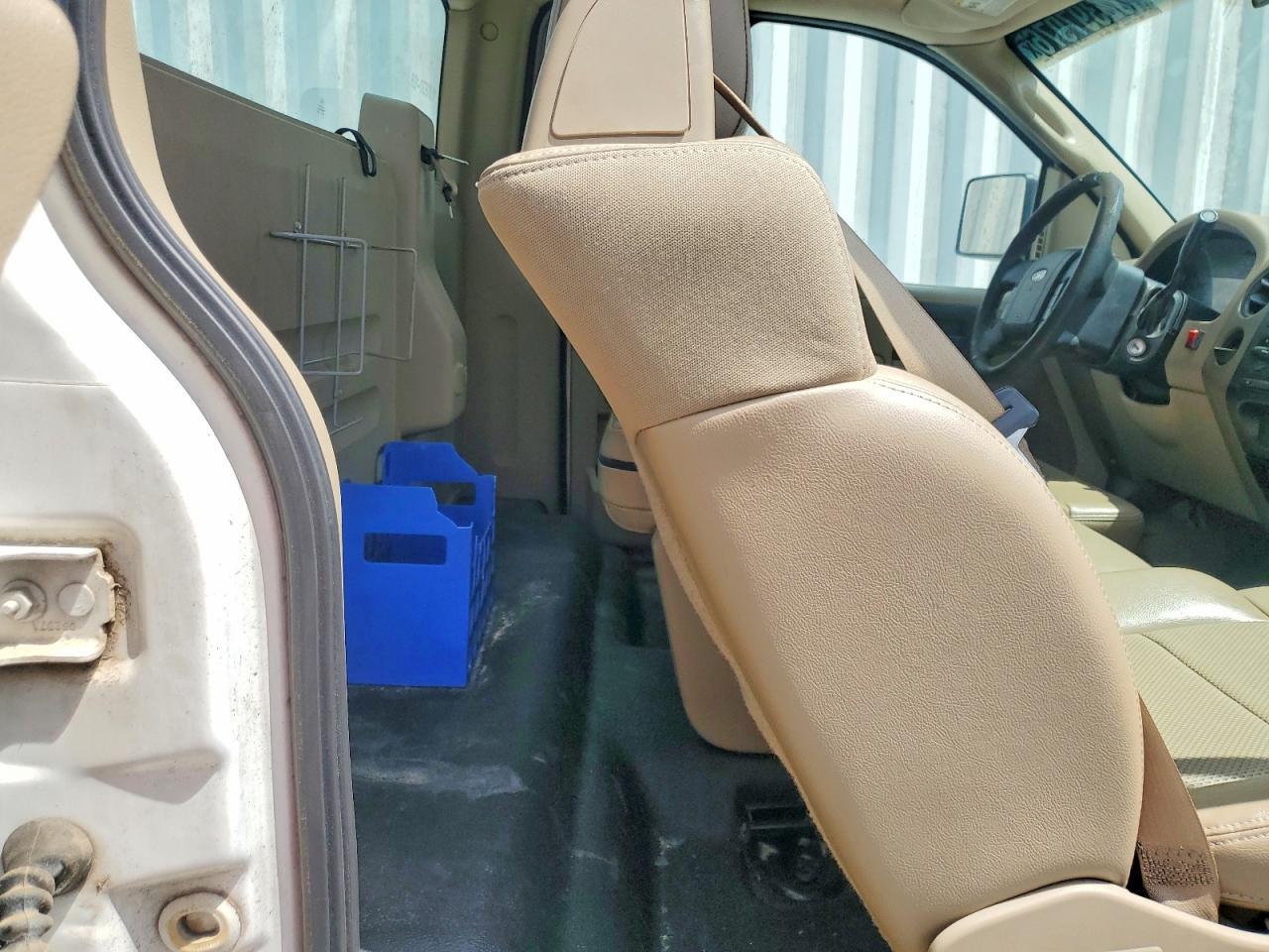 2008 Ford F150 Xl Белый vin: 1FTRF12208KB80638