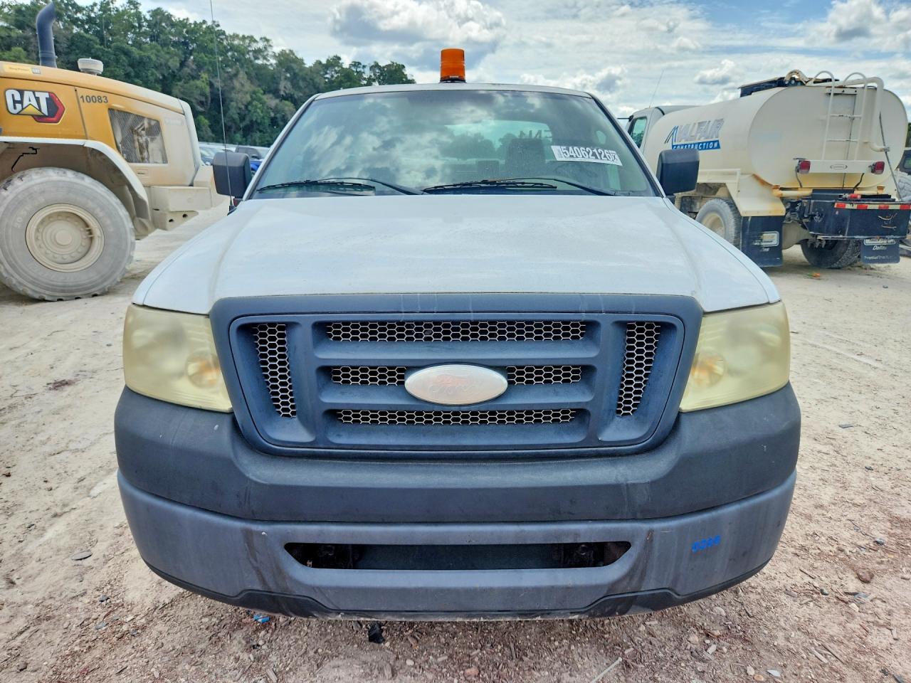 2008 Ford F150 White vin: 1FTRF12208KC88032