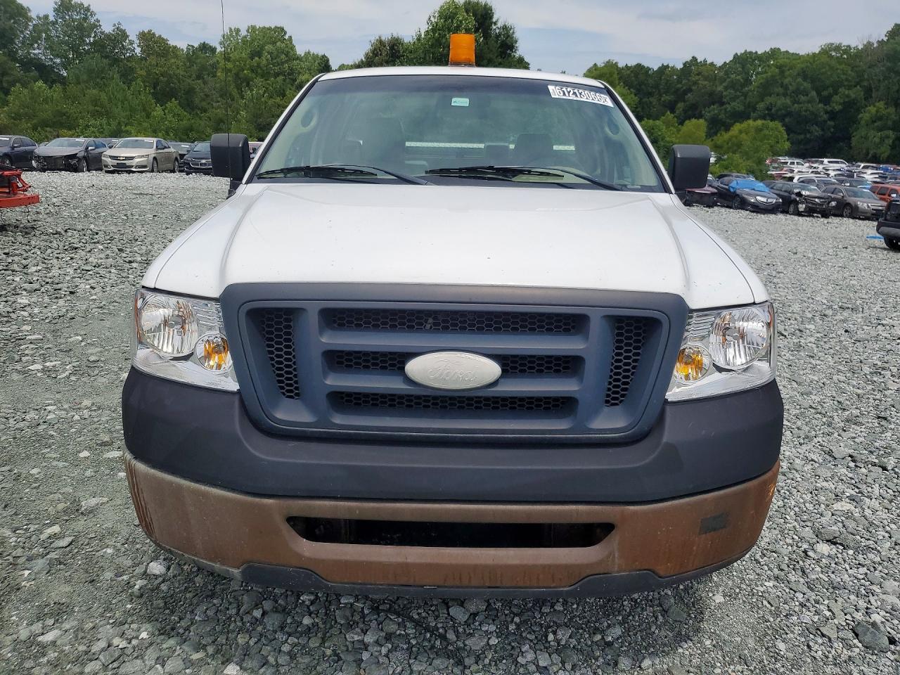 2008 Ford F150 White vin: 1FTRF12208KC88077