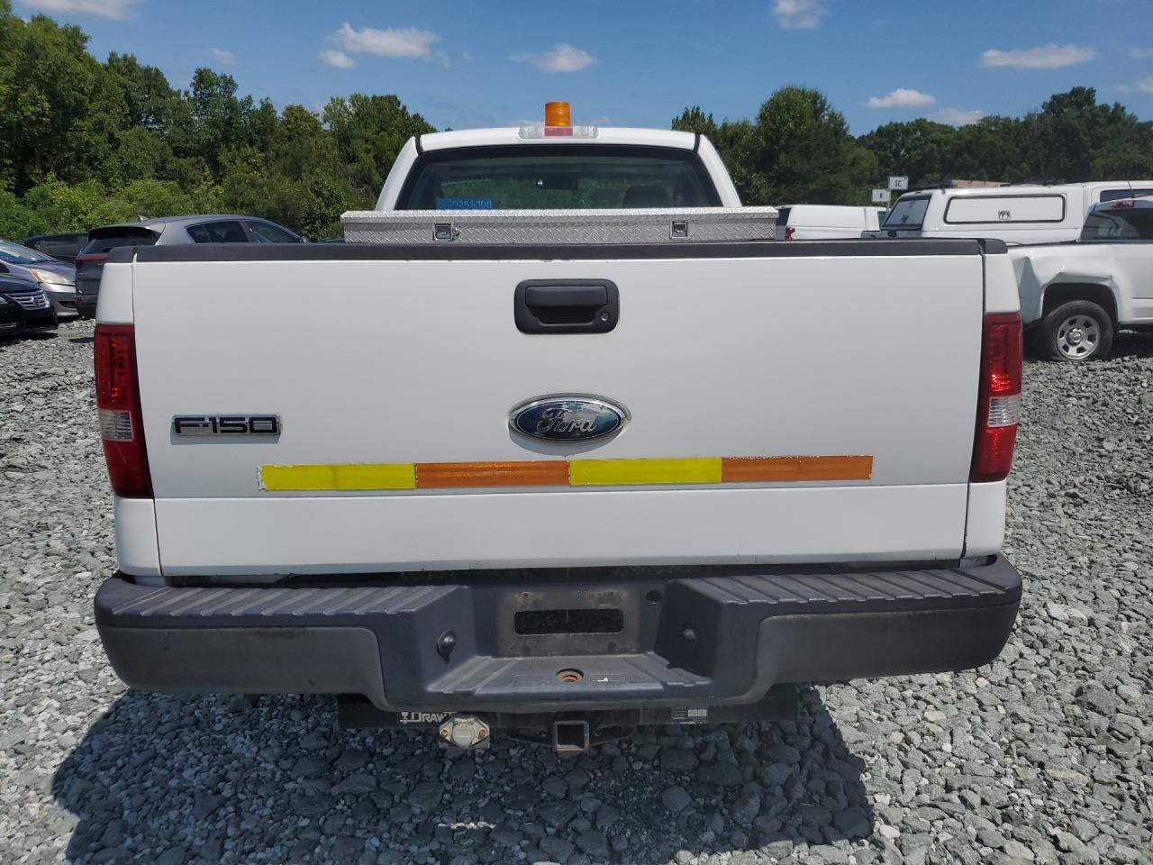 2008 Ford F150 White vin: 1FTRF12208KC88077 Damage: Rear Bumper, Chipped, 10 Or More
