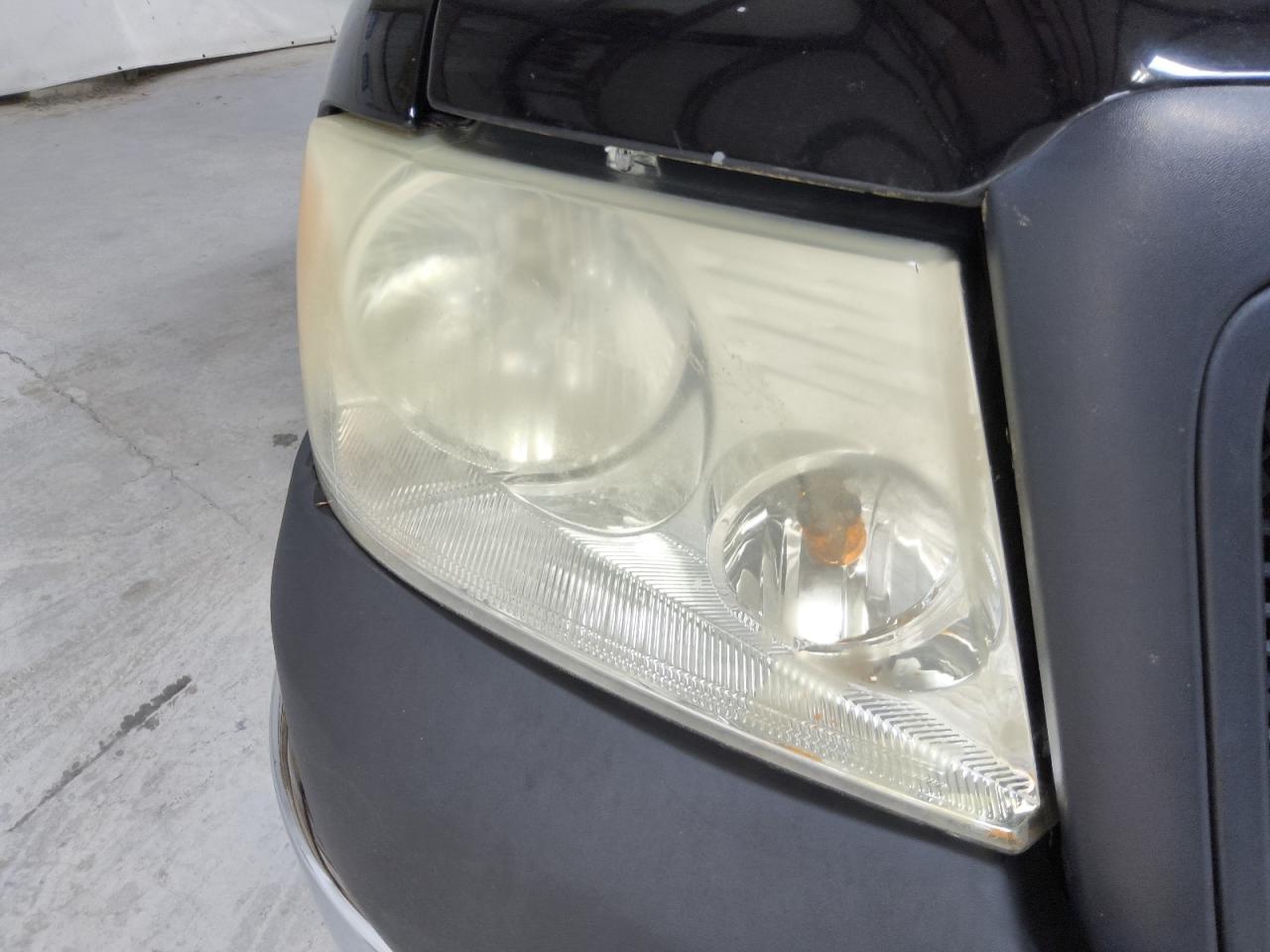 2008 Ford F150 Black vin: 1FTRF12208KD24074 Damage: Right Head Lamp, Faded, Acceptable
