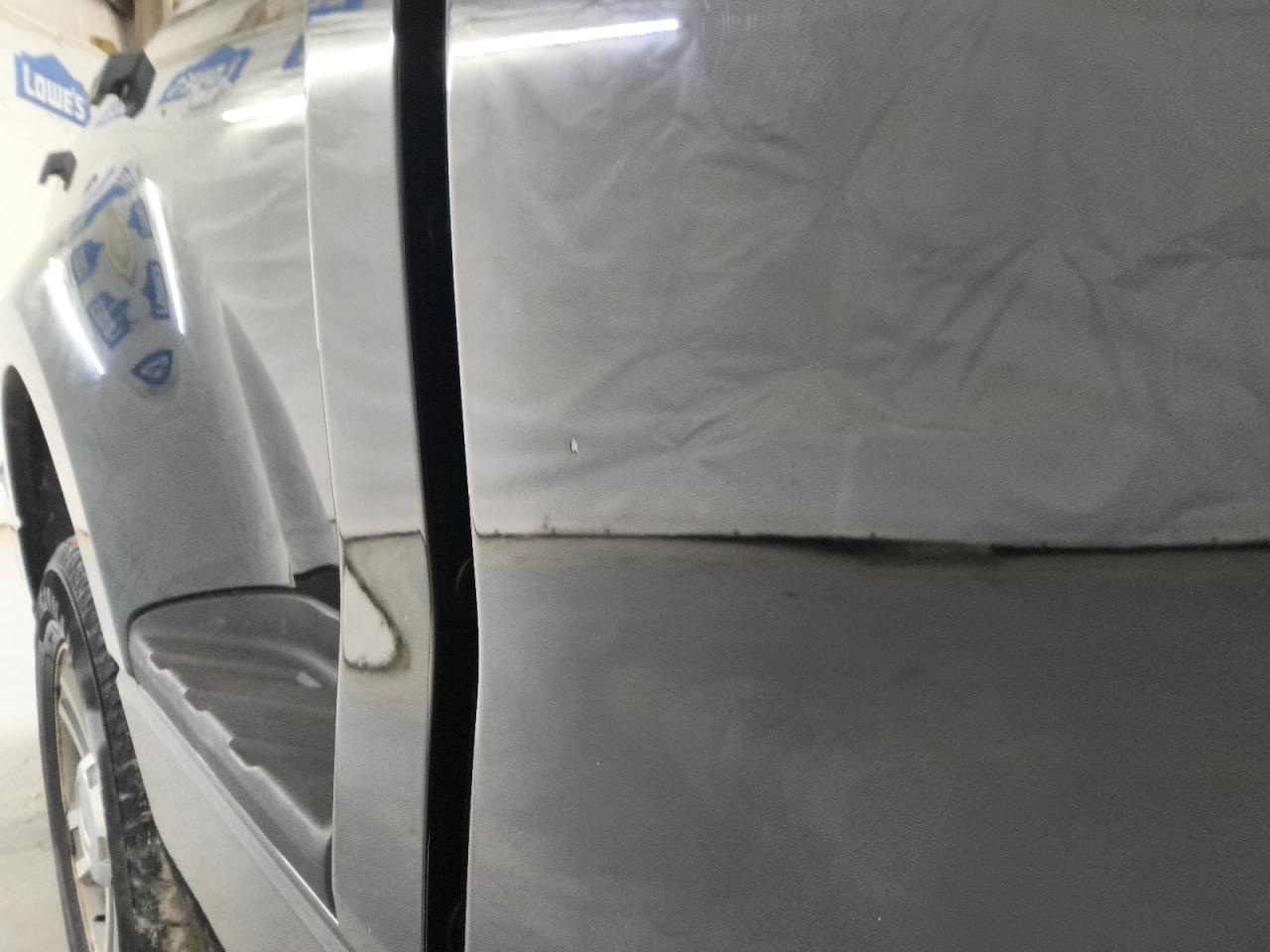 2008 Ford F150 Black vin: 1FTRF12208KD24074 Damage: Right Rear Door, Dent(S) W/ Paint Dmg, 1/8 To 1/2 Inch