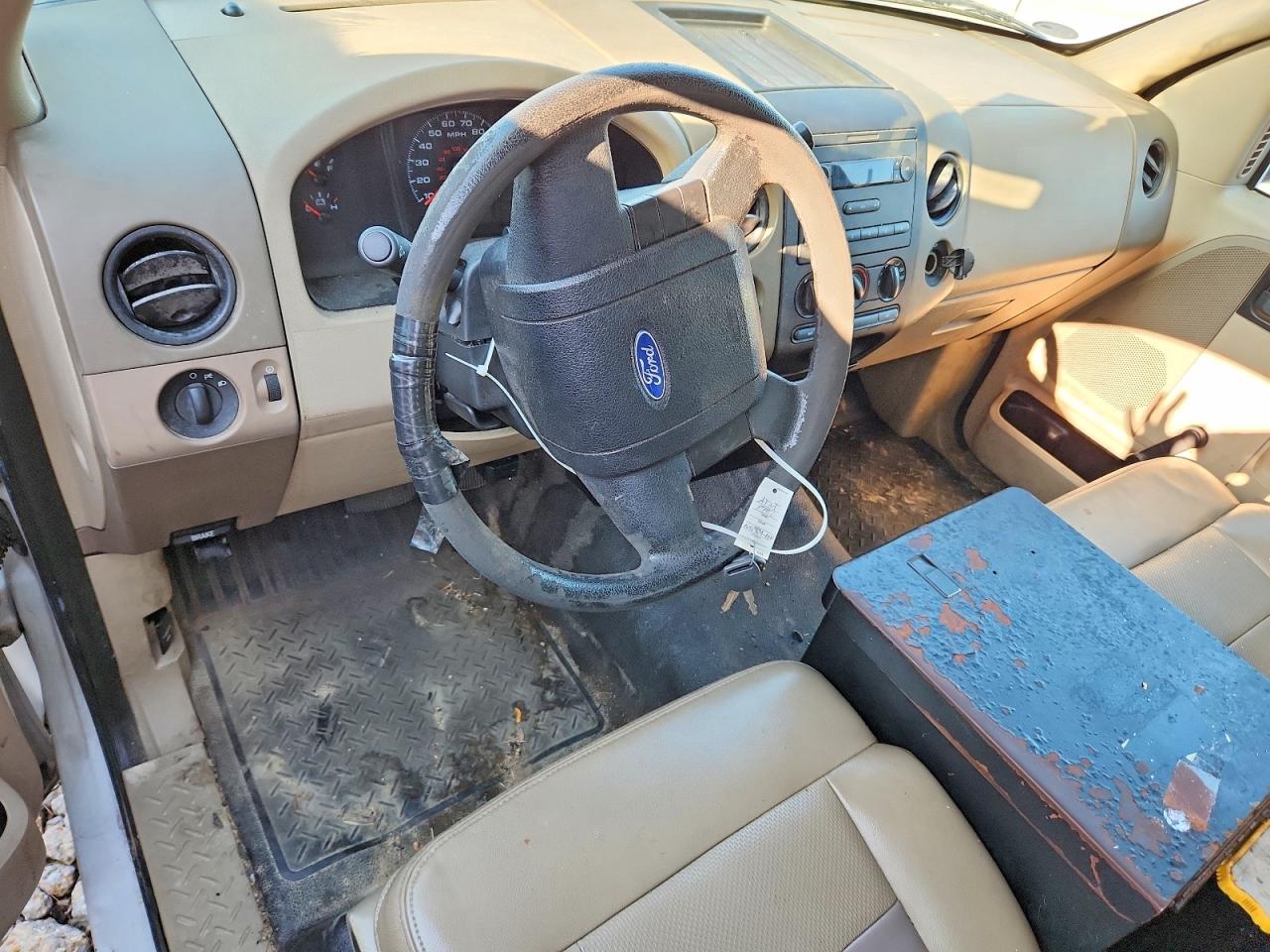 2008 Ford F150 Белый vin: 1FTRF12208KD78426