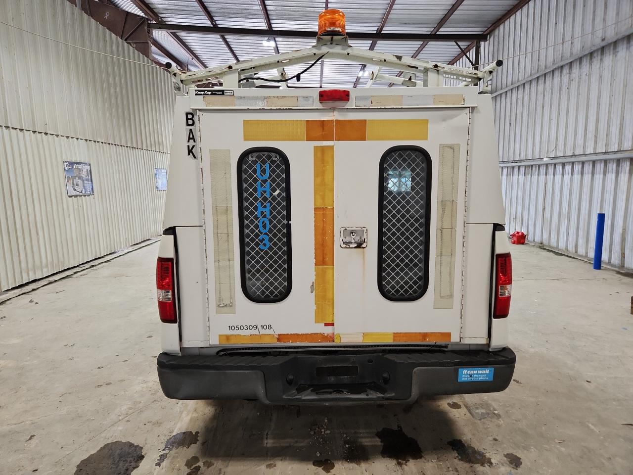 2008 Ford F150 Белый vin: 1FTRF12208KD78426 Damage: Tailgate, Missing, Replacement Required