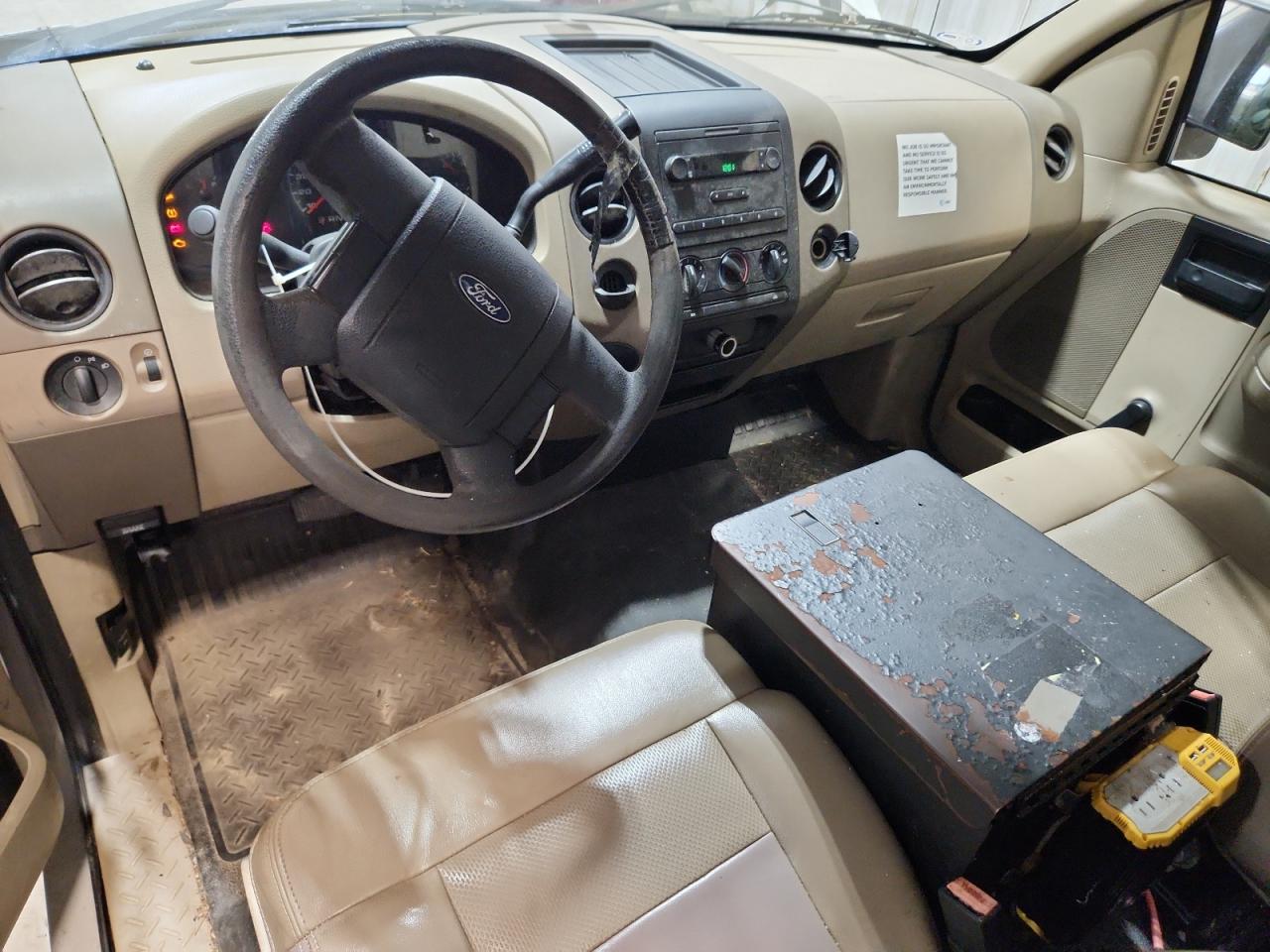 2008 Ford F150 Белый vin: 1FTRF12208KD78426 Damage: Steering Wheel, Previous Repair, Substandard Repair